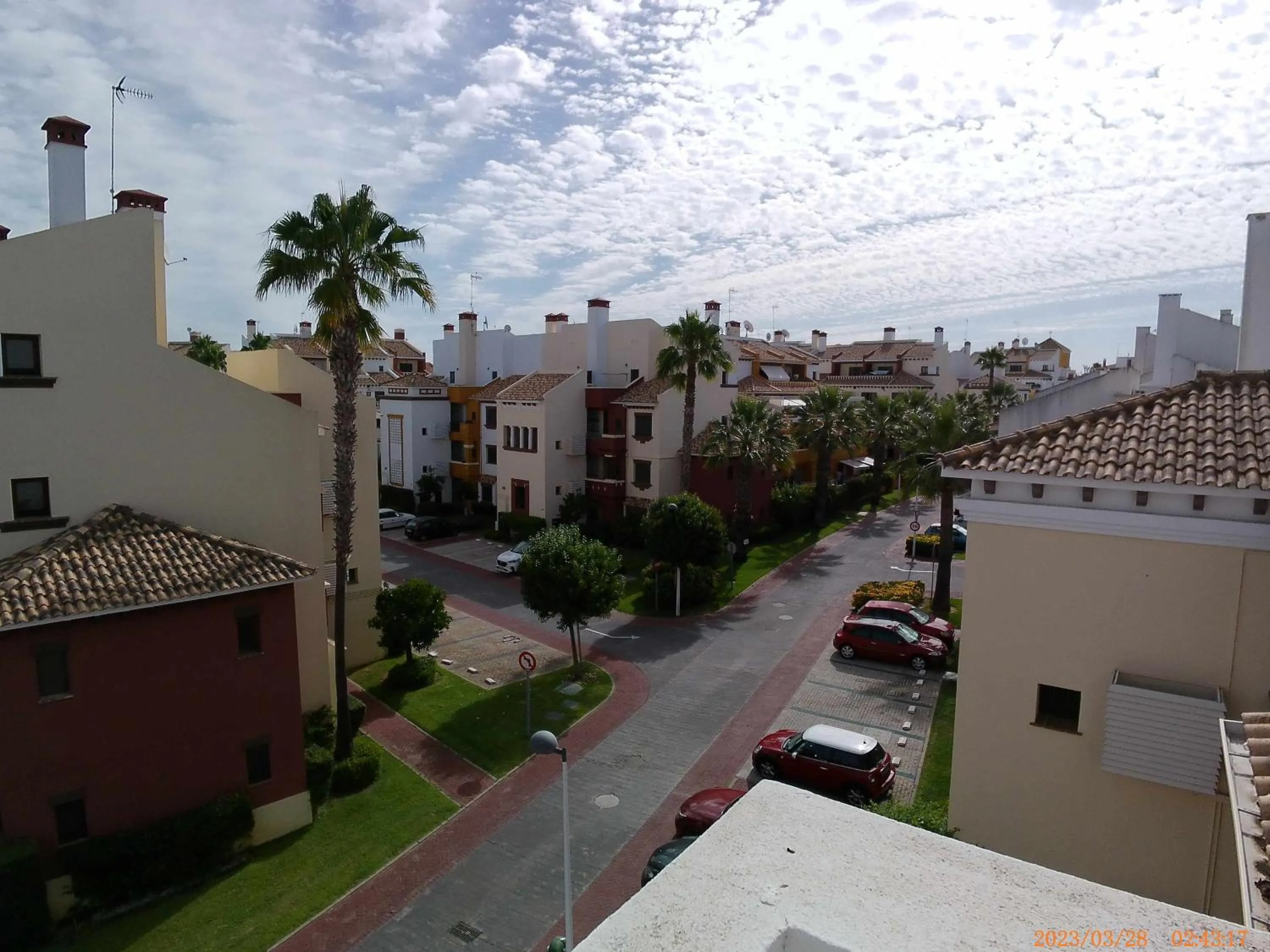Street view in Why Not Houses Golf Esuri