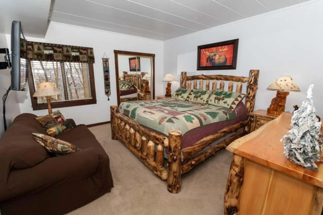 Bed in Seven Springs Resort Properties