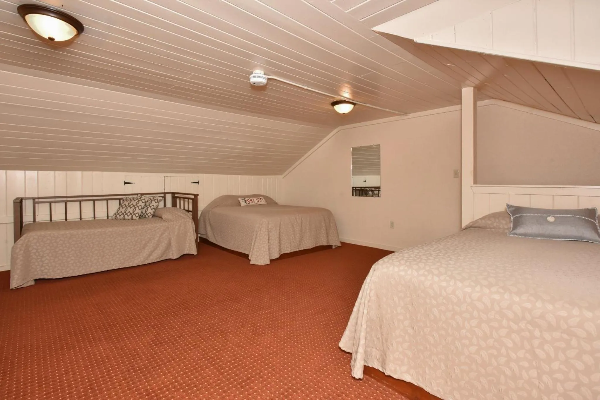 Photo of the whole room, Bed in Seven Springs Resort Properties