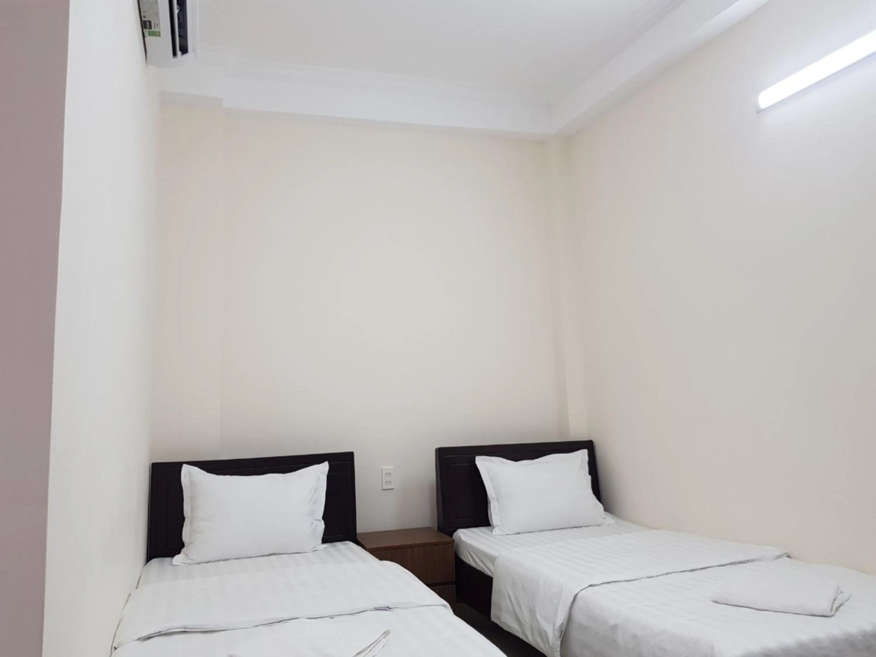 Bed in Hong Vinh Hotel