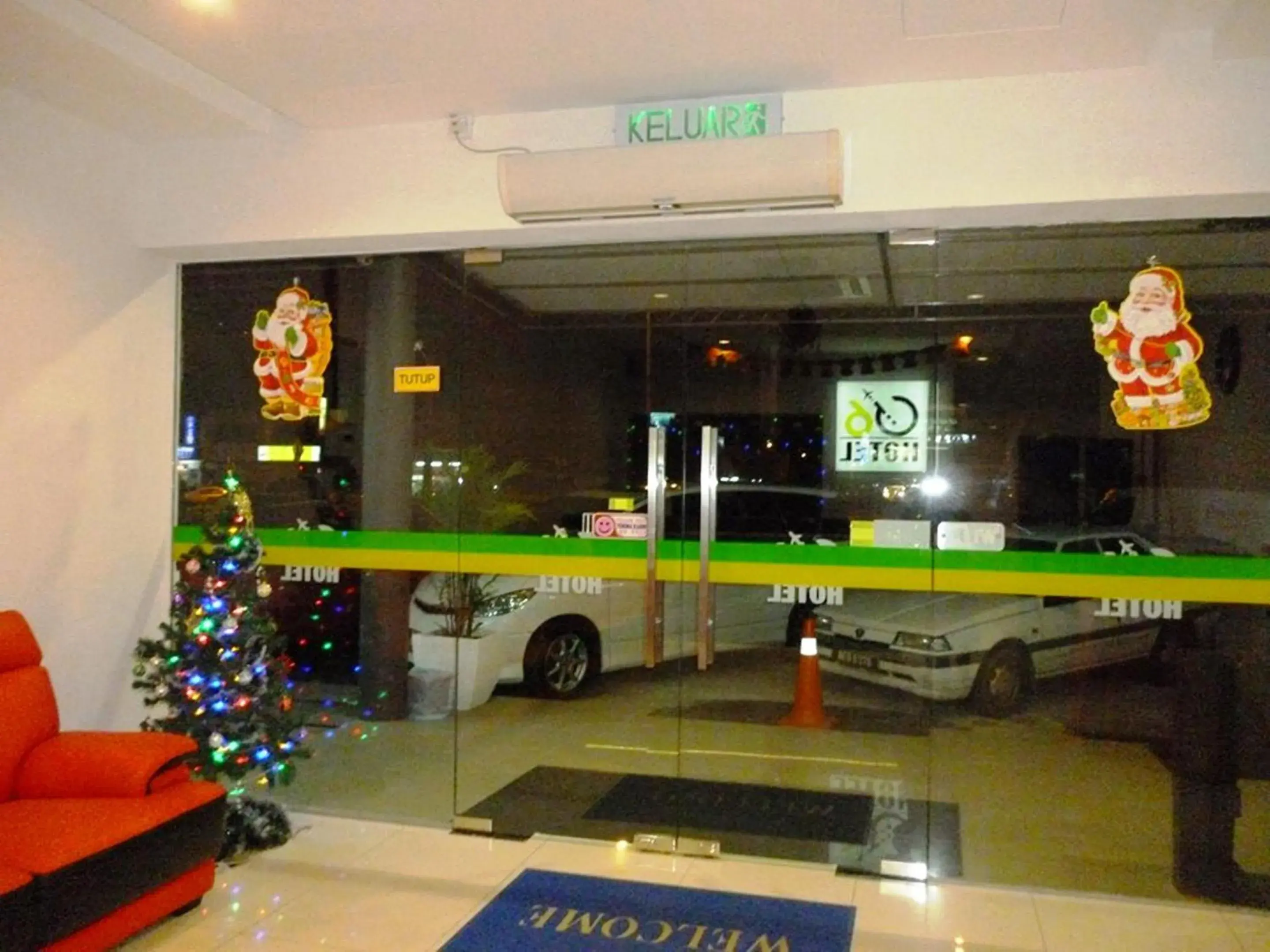 Facade/entrance in G Six Hotel Facade/entrance in G Six Hotel