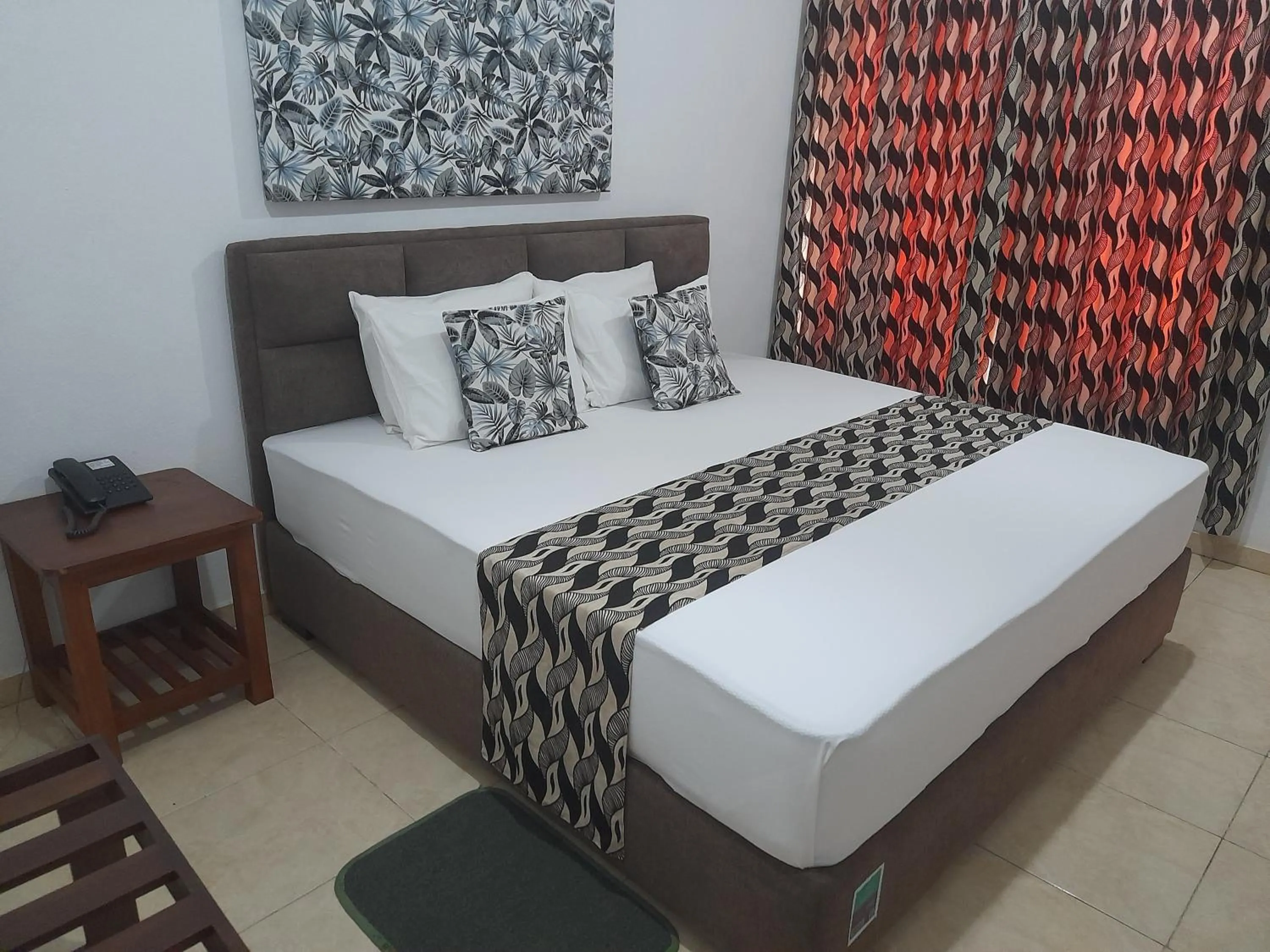 Larn's Villa Hotel & Apartment