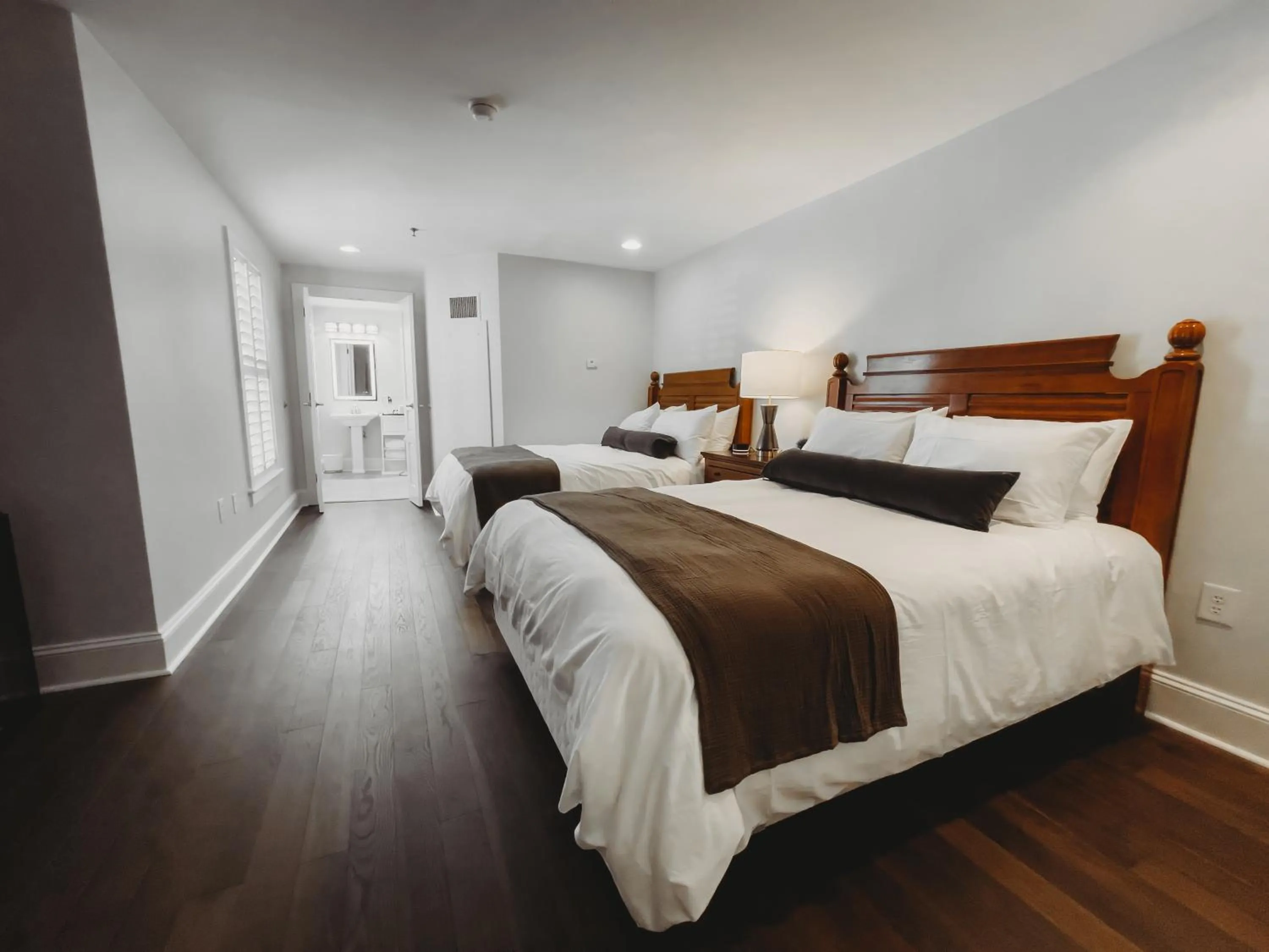 Bed in The Jefferson Inn