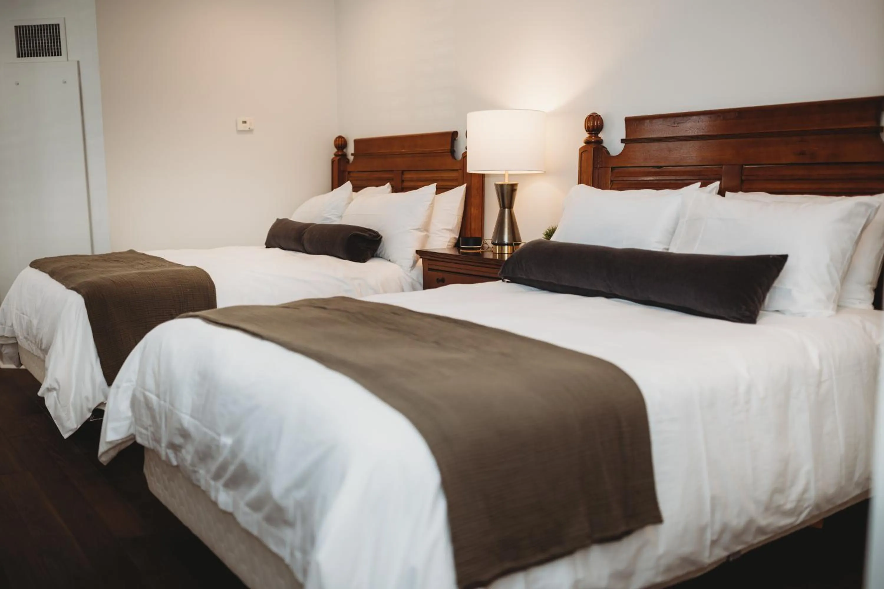 Bed in The Jefferson Inn