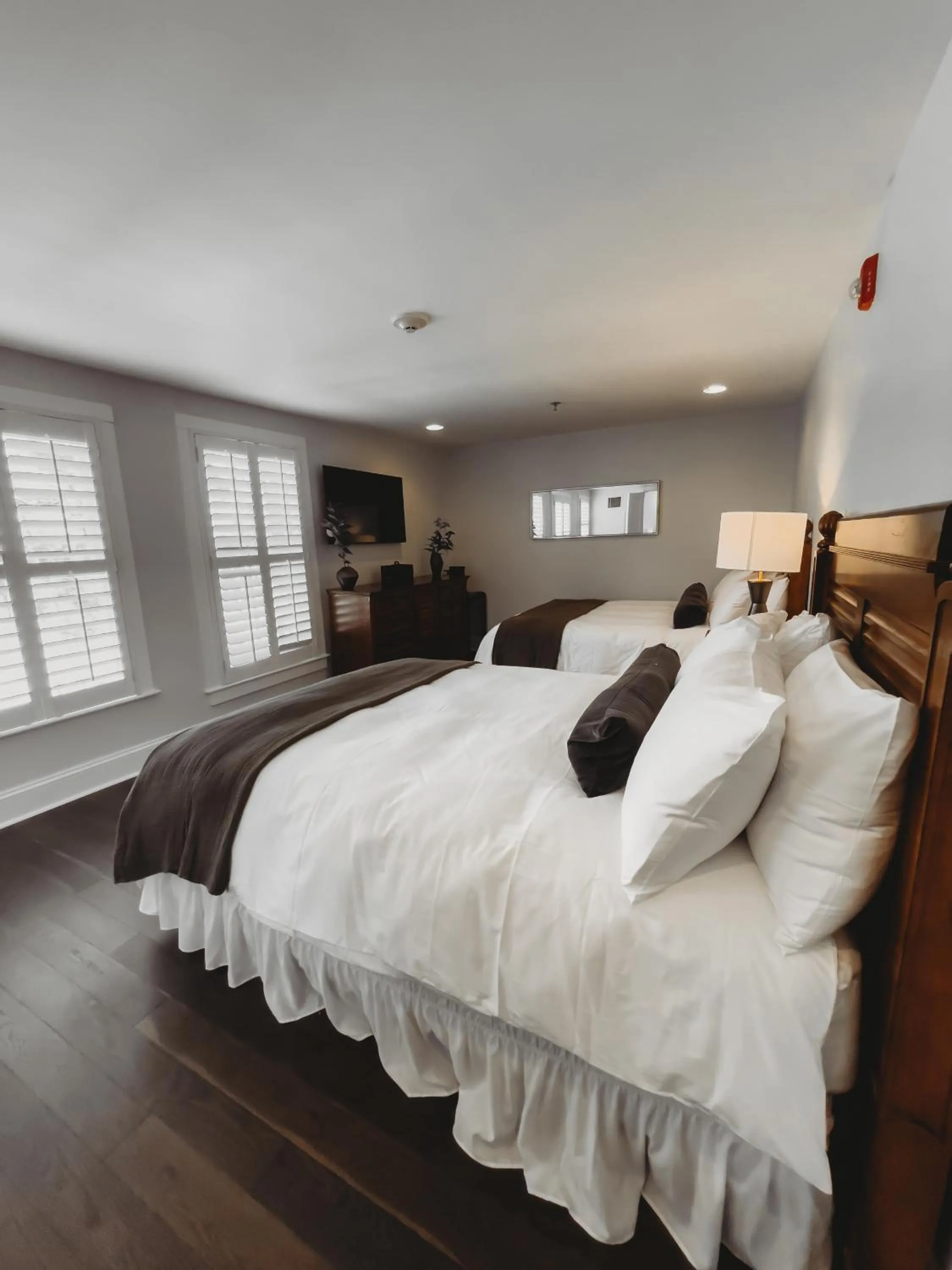 Bed in The Jefferson Inn