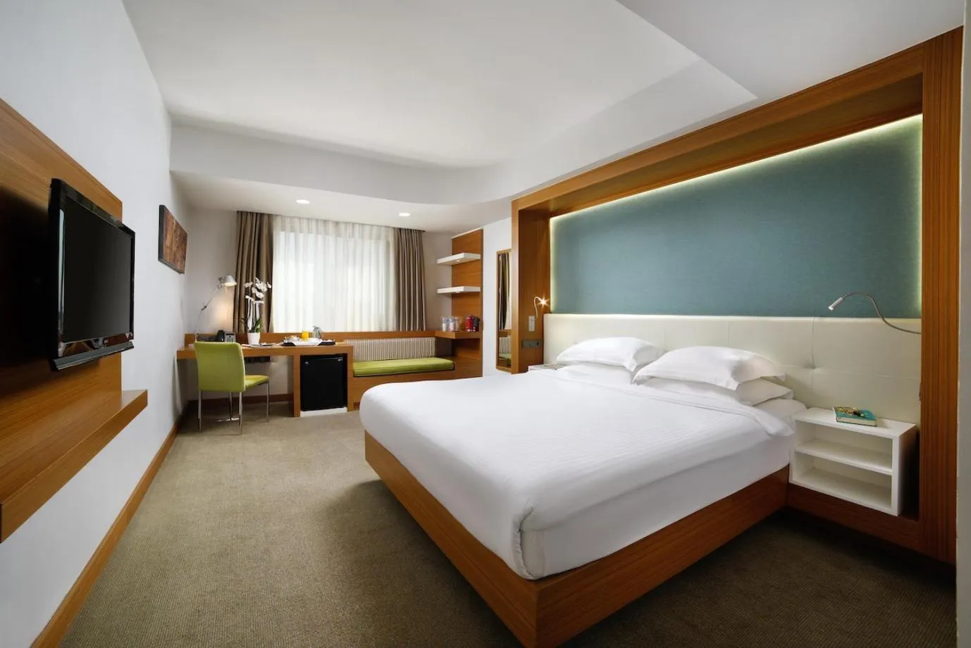 Bed in Divan Istanbul City