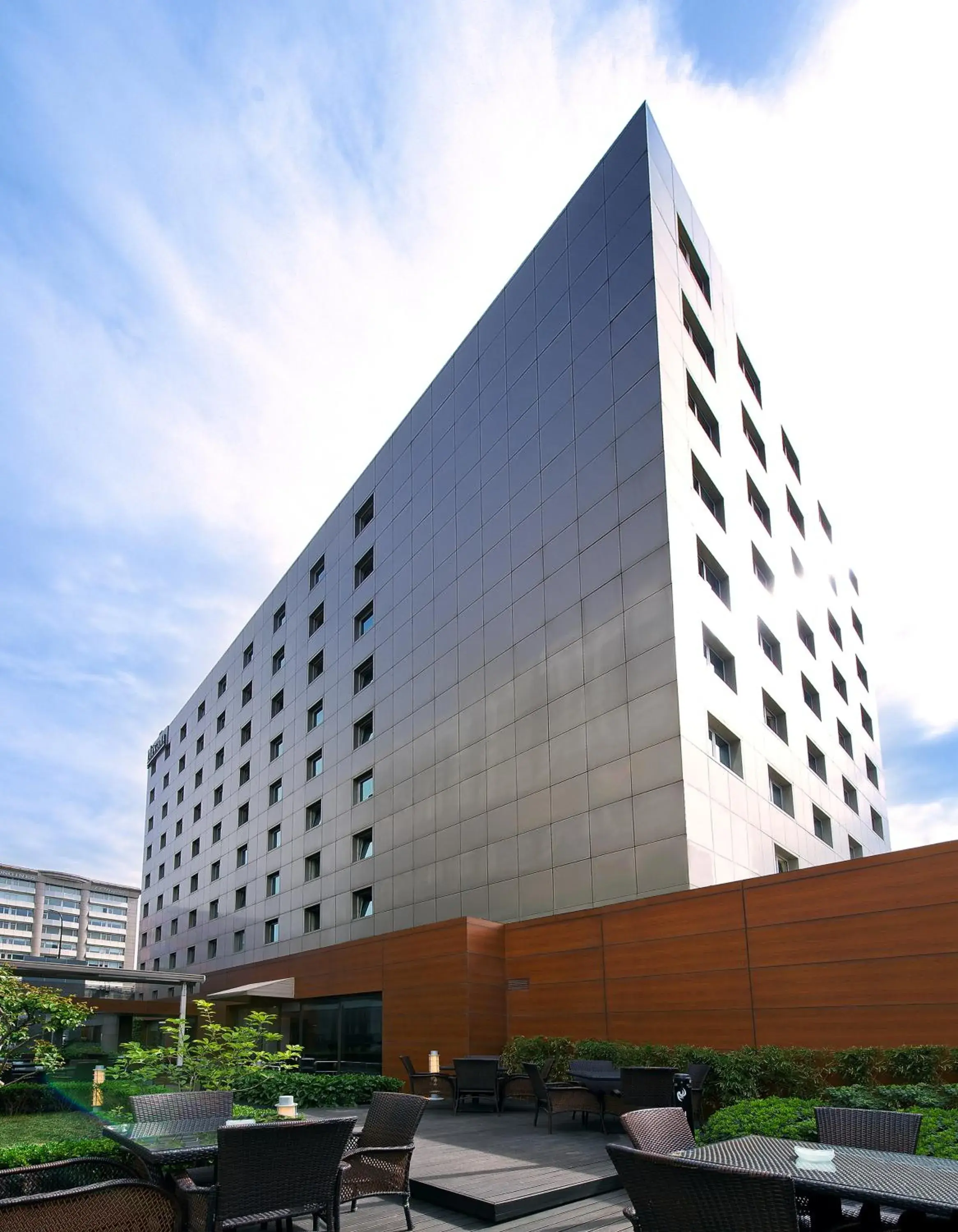 Facade/entrance in Divan Istanbul City Facade/entrance in Divan Istanbul City