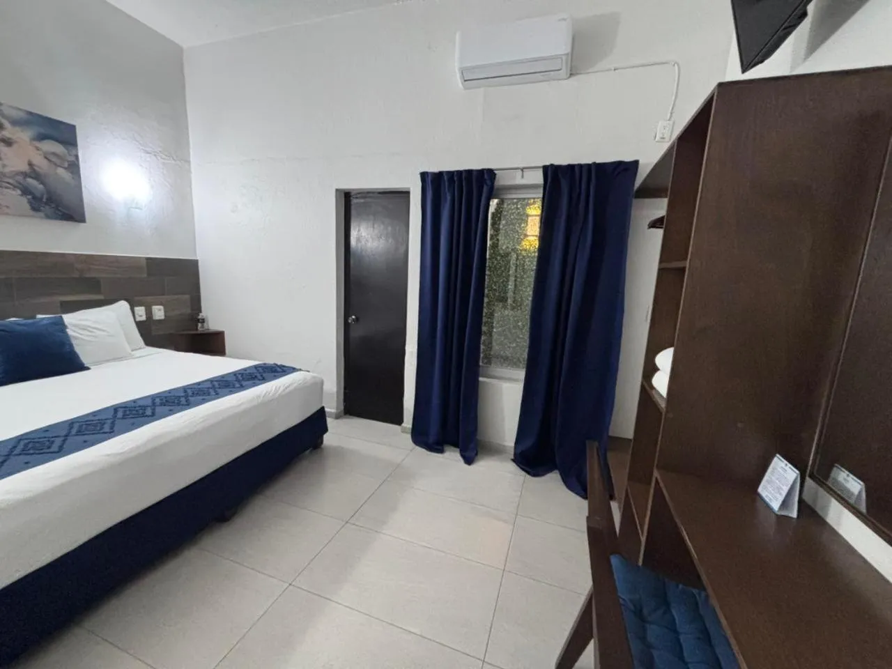 Bed in Hotel Juarez 70