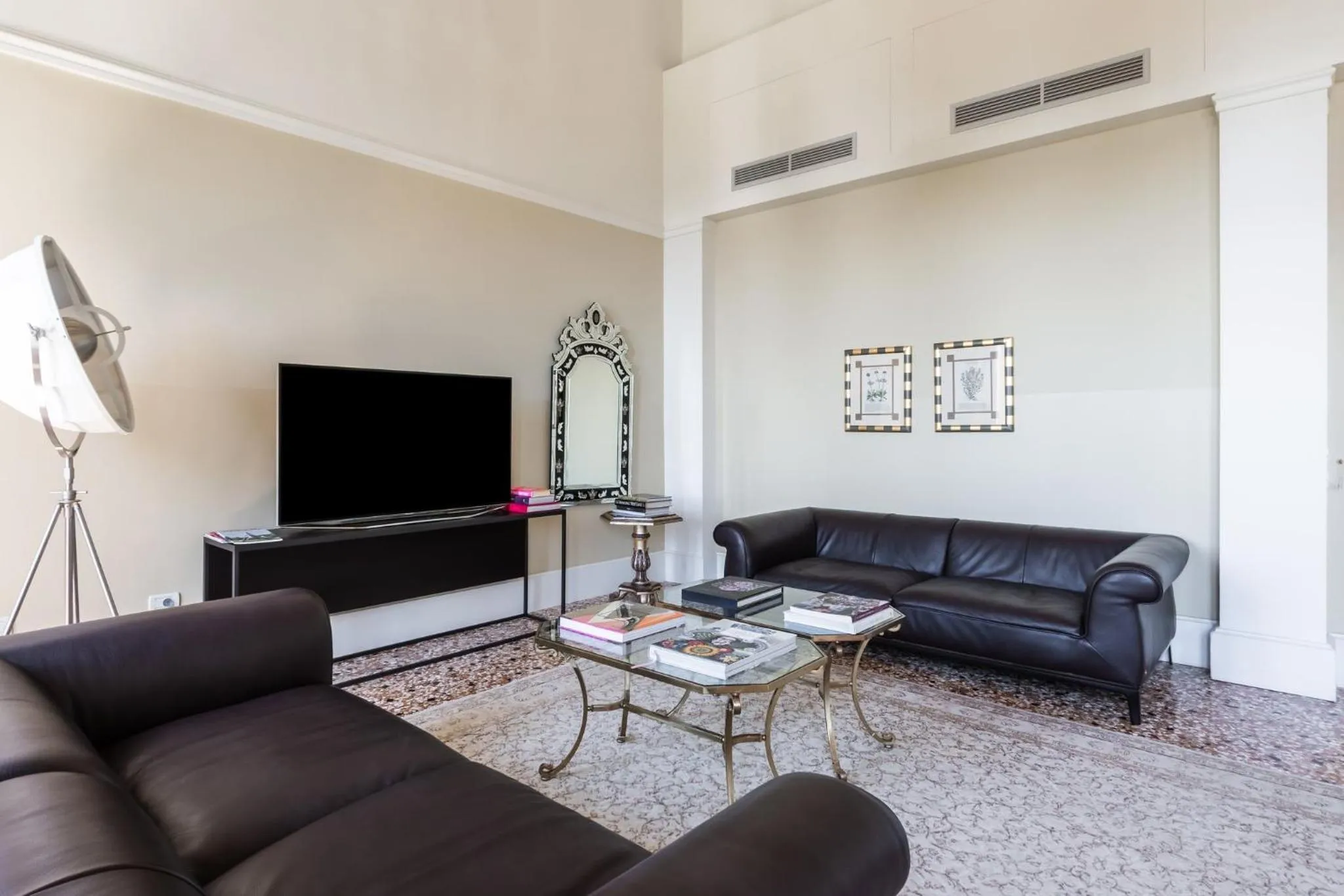 Photo of the whole room in San Clemente Palace Venice