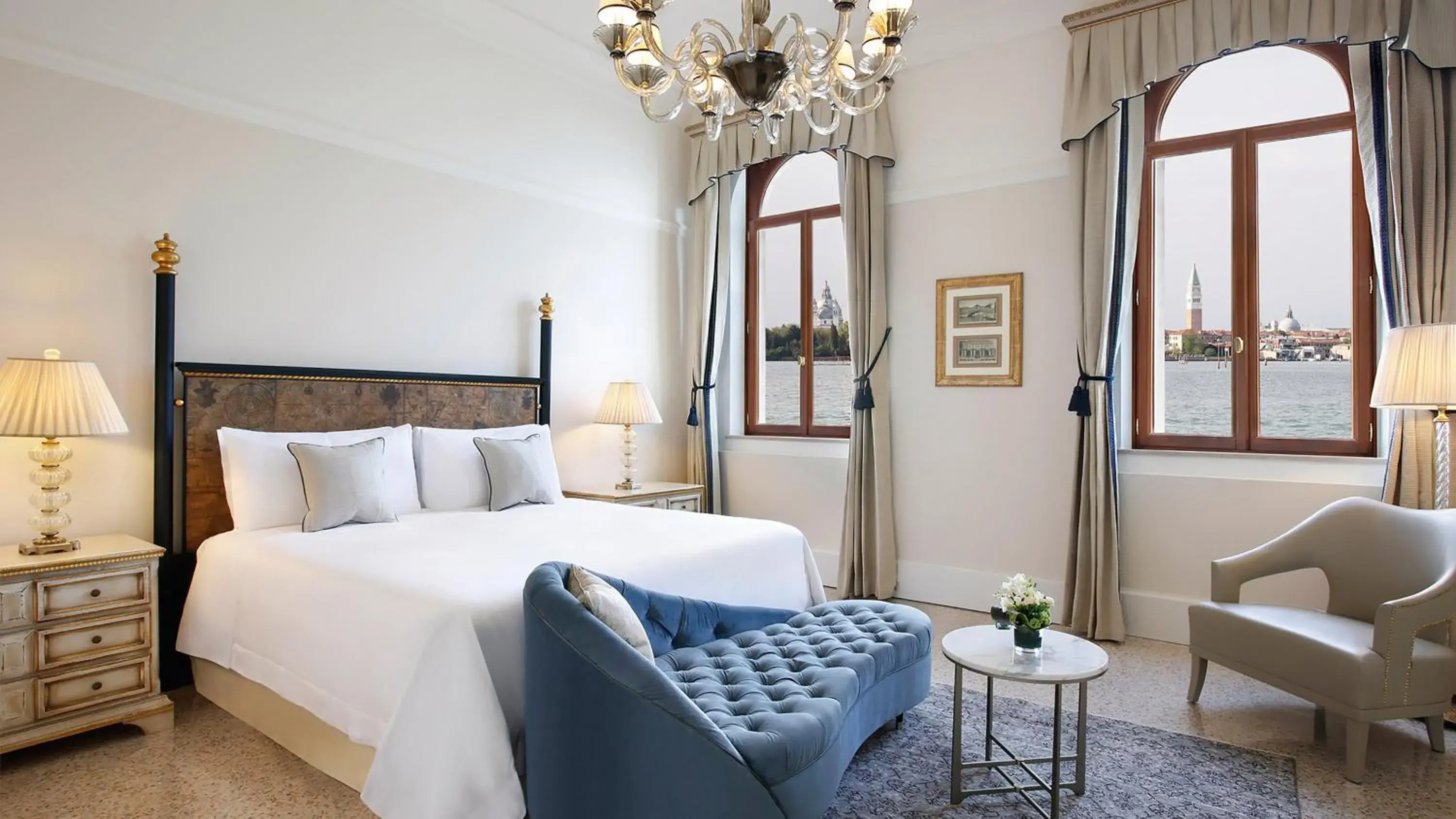 Bedroom, Bed in San Clemente Palace, Venice - Managed by Mandarin Oriental Bedroom, Bed in San Clemente Palace, Venice - Managed by Mandarin Oriental
