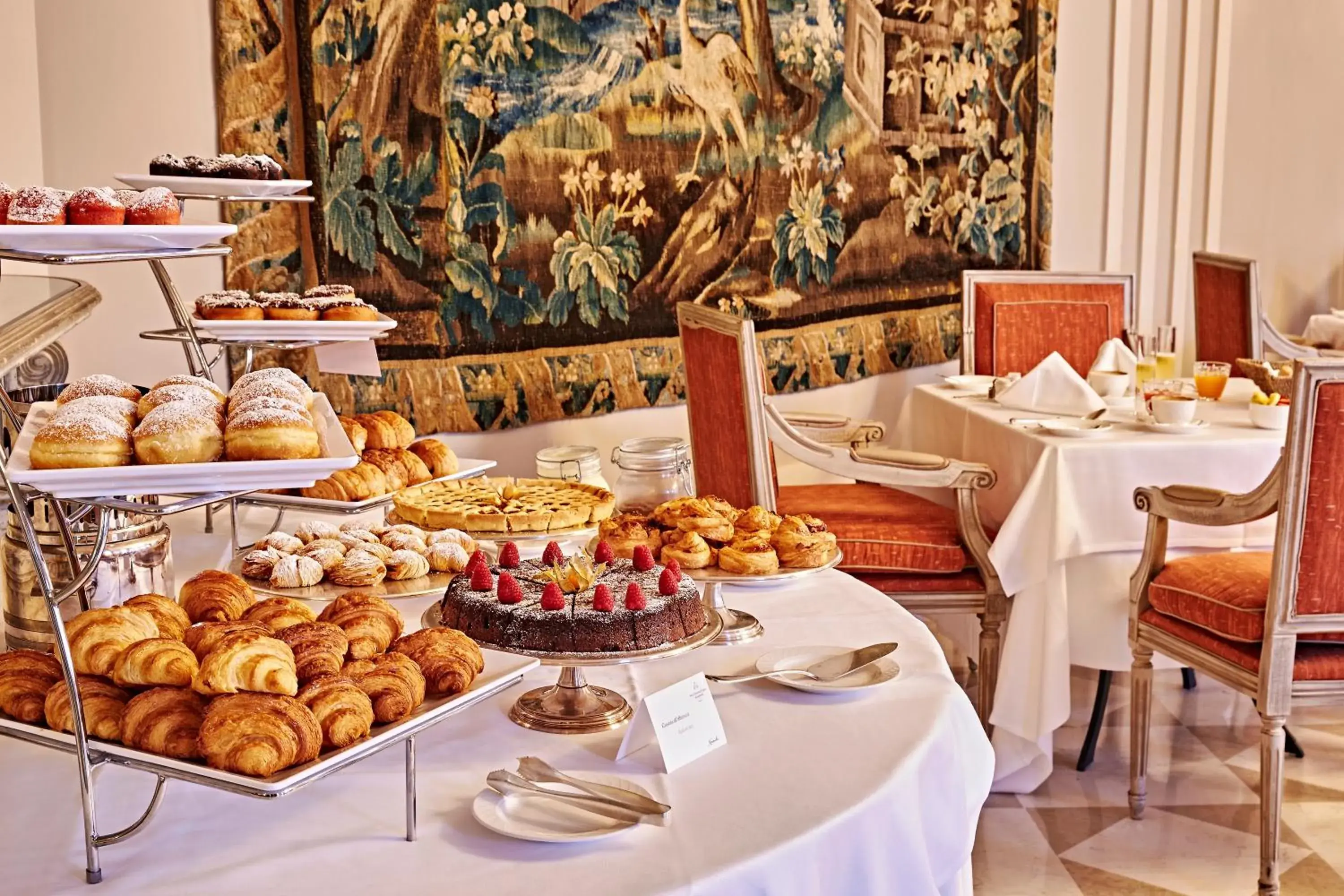 Restaurant/places to eat in San Clemente Palace Venice Restaurant/places to eat in San Clemente Palace Venice