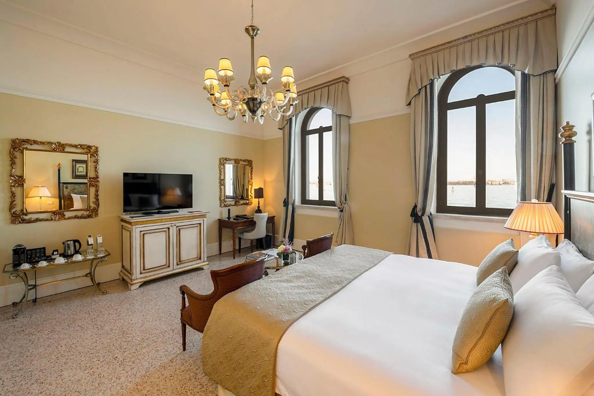Navigante Junior Suite in San Clemente Palace Venice