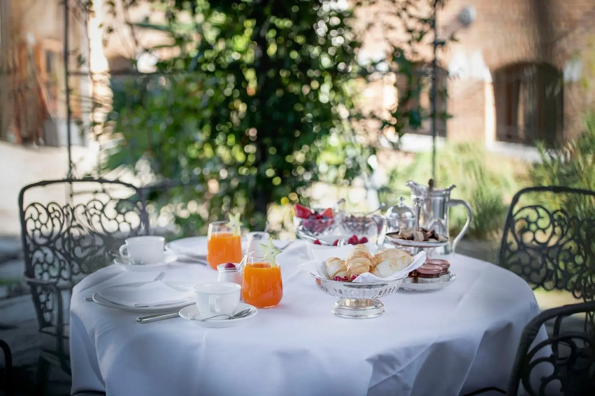 Breakfast in San Clemente Palace Venice Breakfast in San Clemente Palace Venice