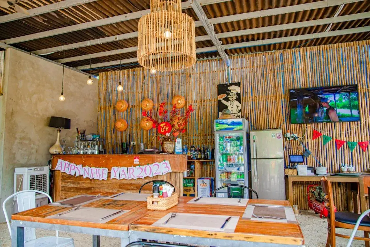Restaurant/places to eat in Thiên Tân Hotel Restaurant/places to eat in Thiên Tân Hotel