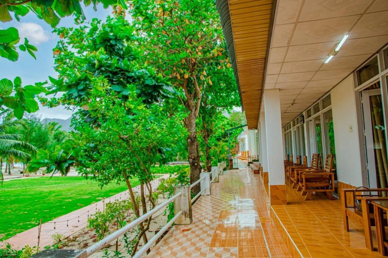 Property building in Thiên Tân Hotel