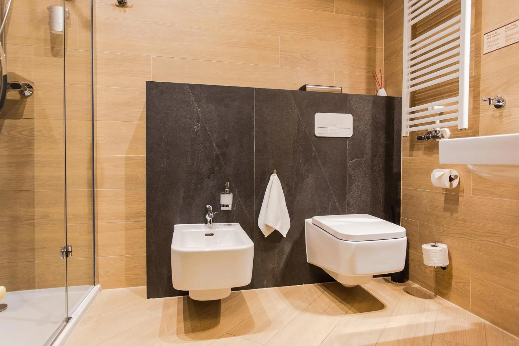 Toilet in Hotel Szara Willa