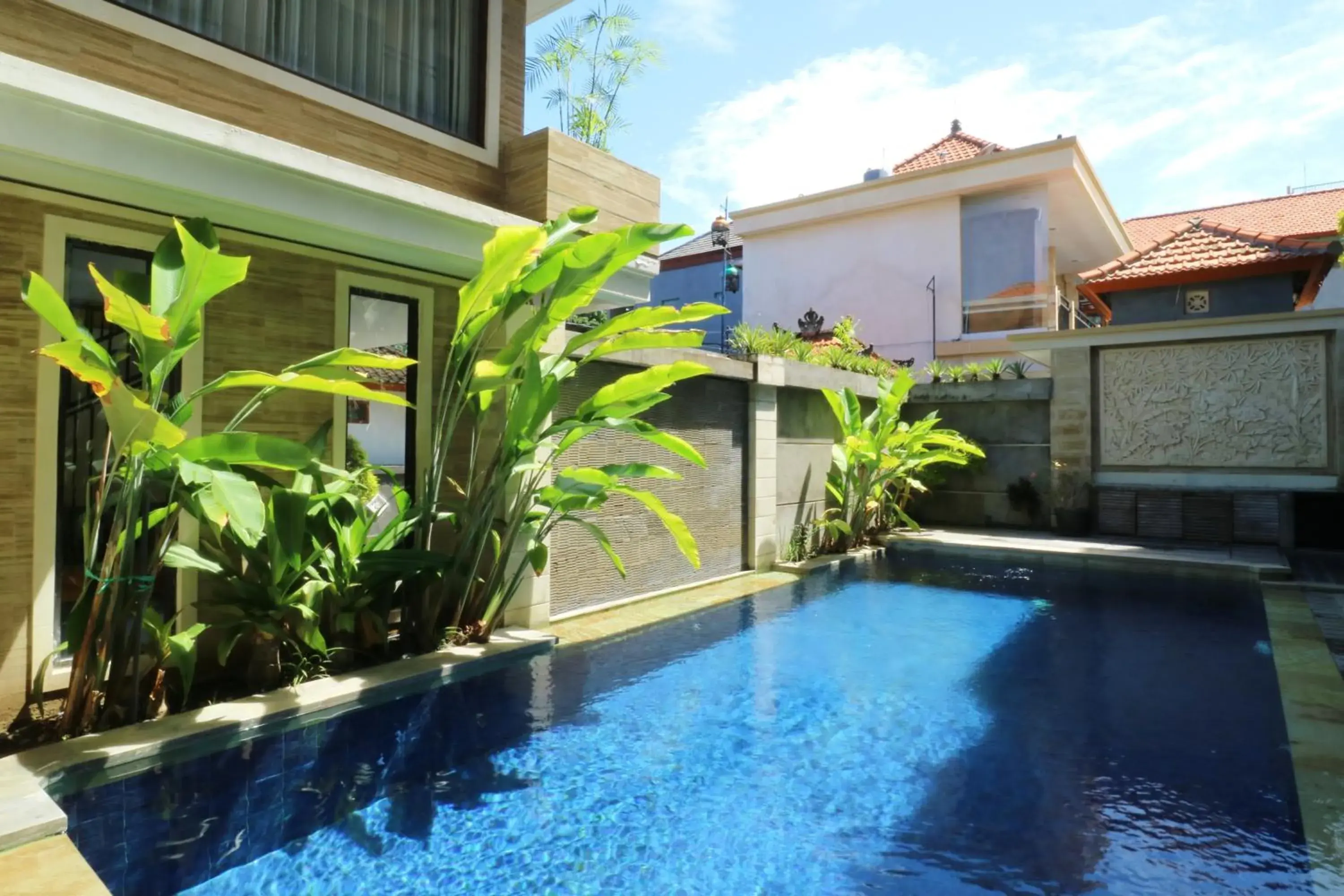 Swimming pool in Kondra Premiere Guest House Kuta Swimming pool in Kondra Premiere Guest House Kuta