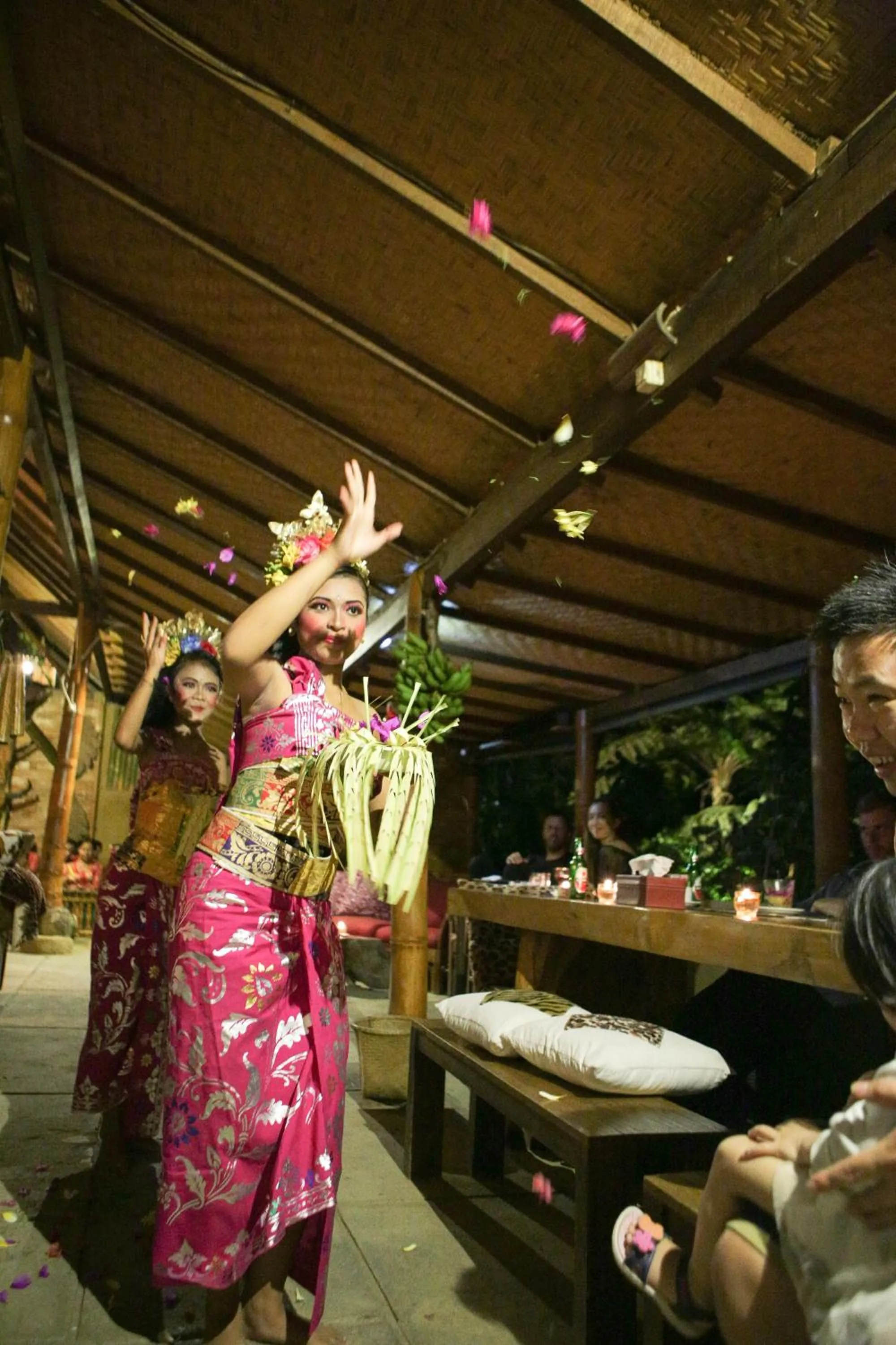 People in Sang Giri Mountain Tent Resort