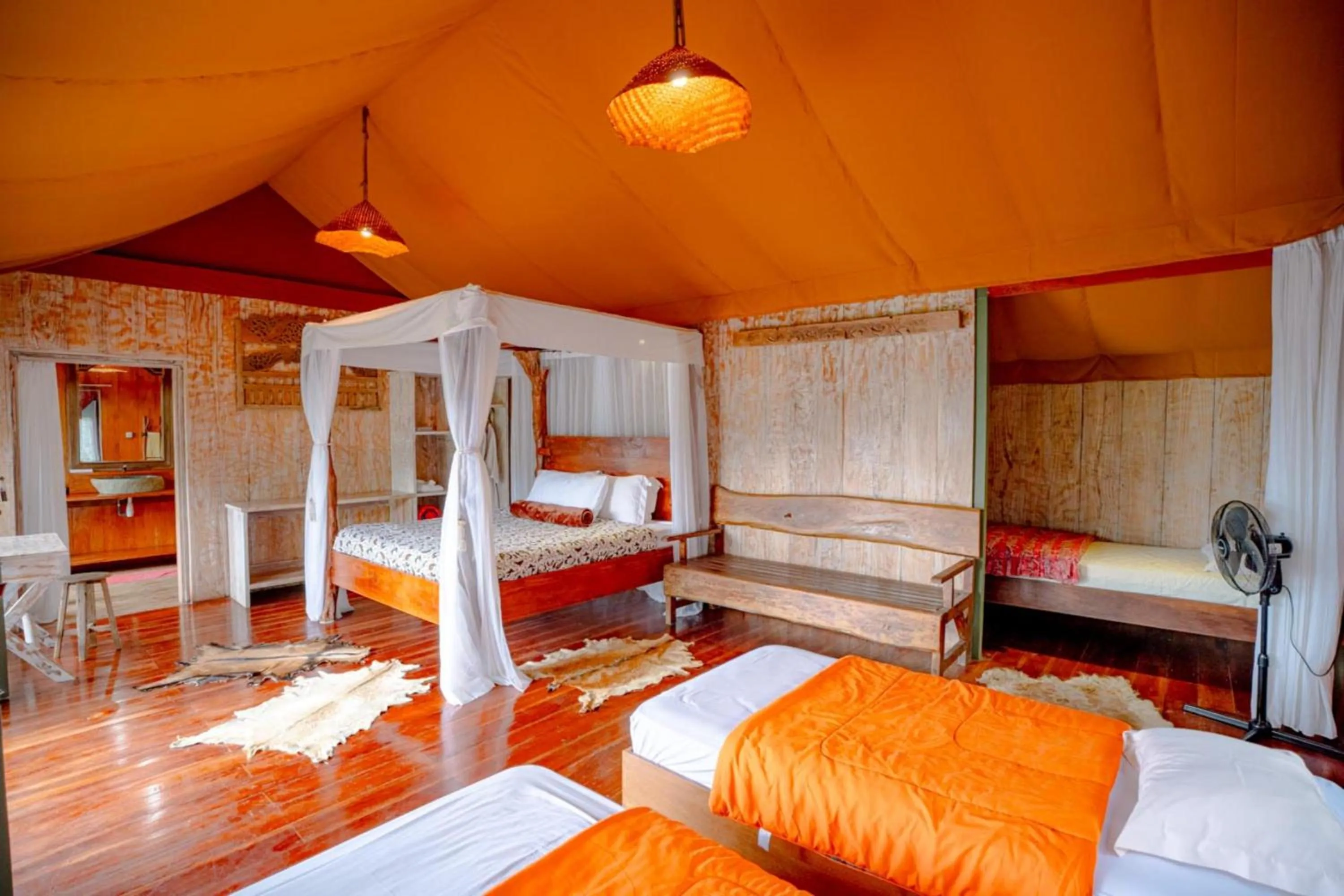 Bed in Sang Giri Mountain Tent Resort