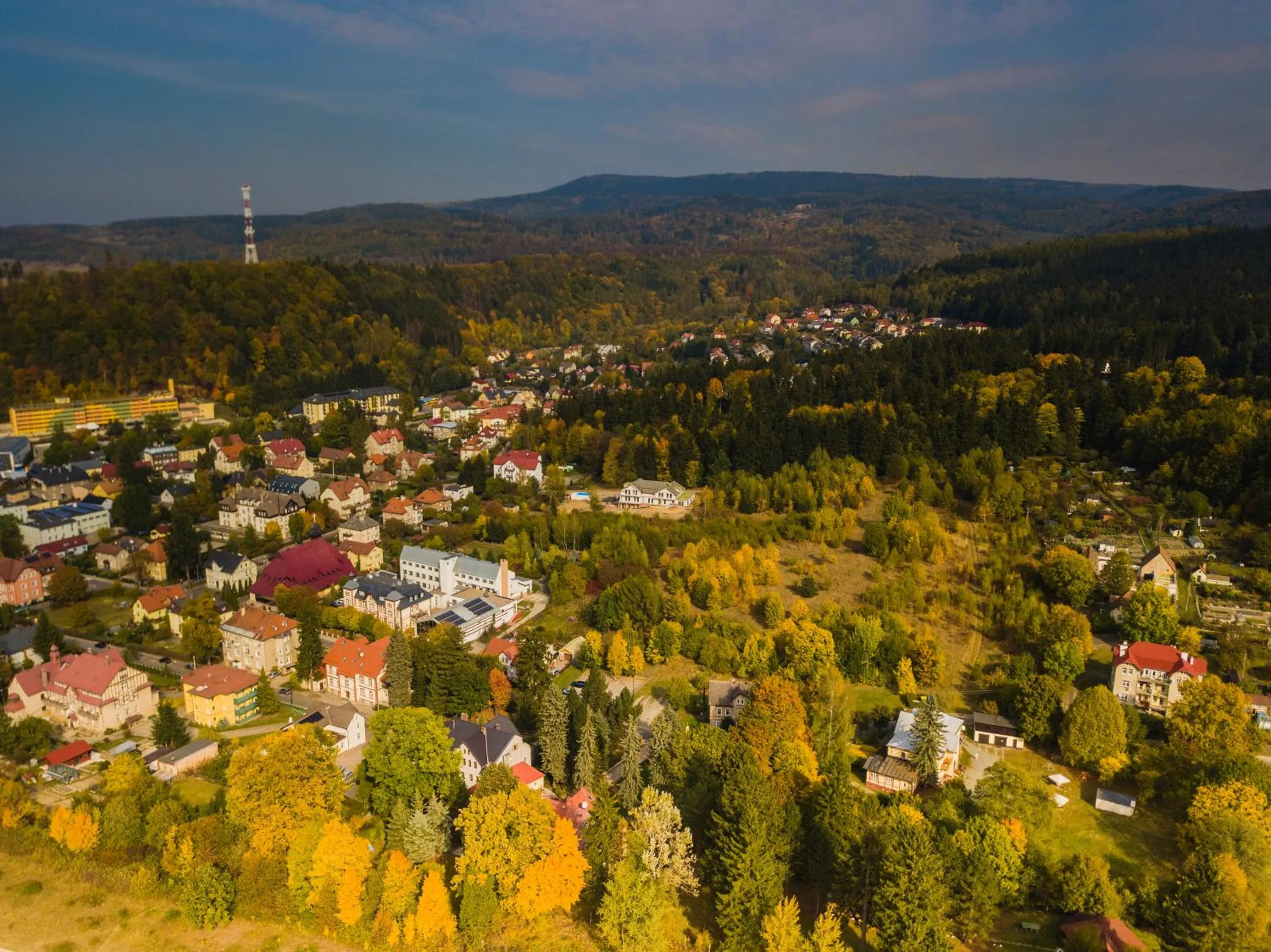 Property building in Willa Alfa