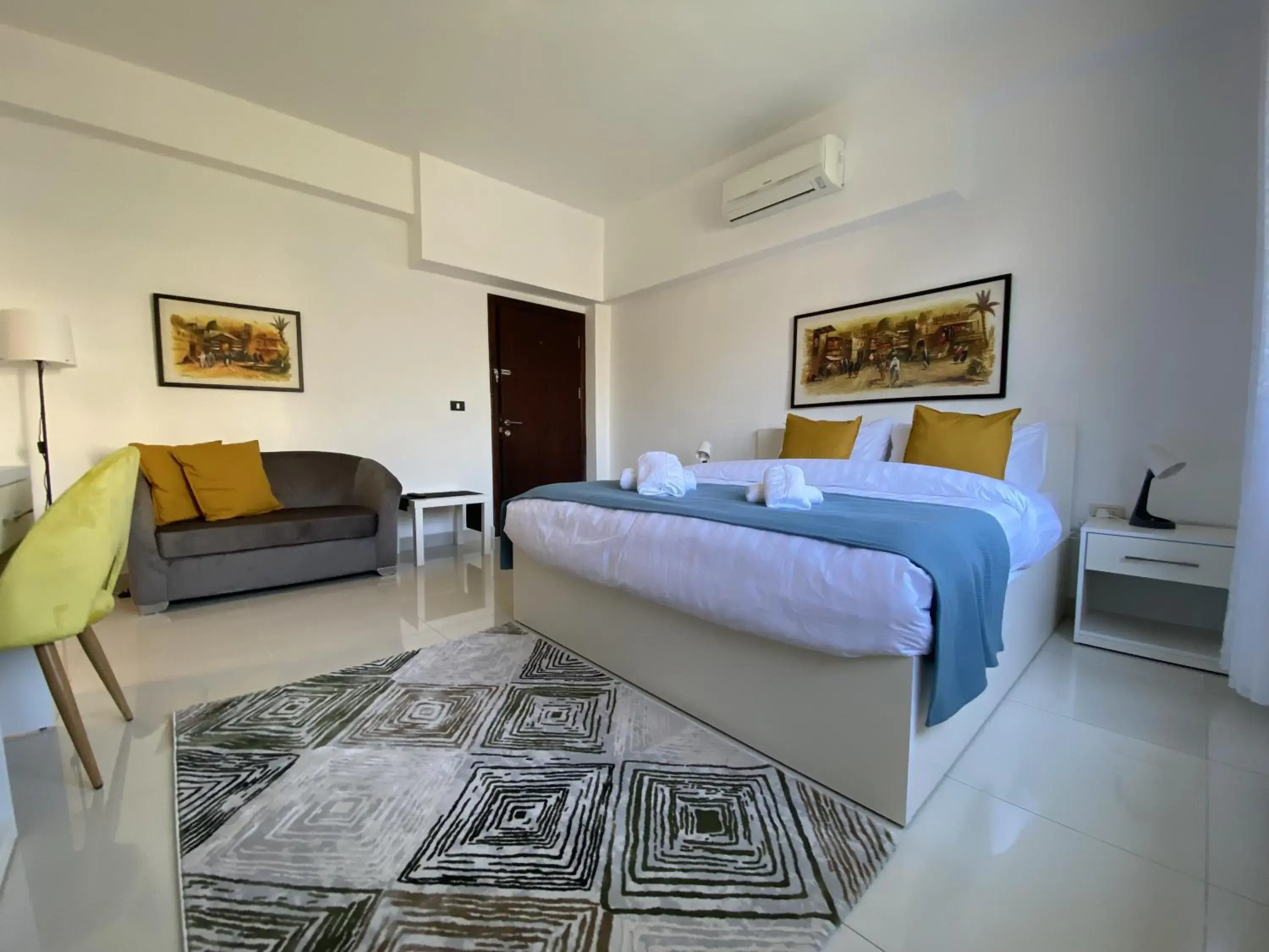 Superior King Room in Lemon Tree Residence Superior King Room in Lemon Tree Residence