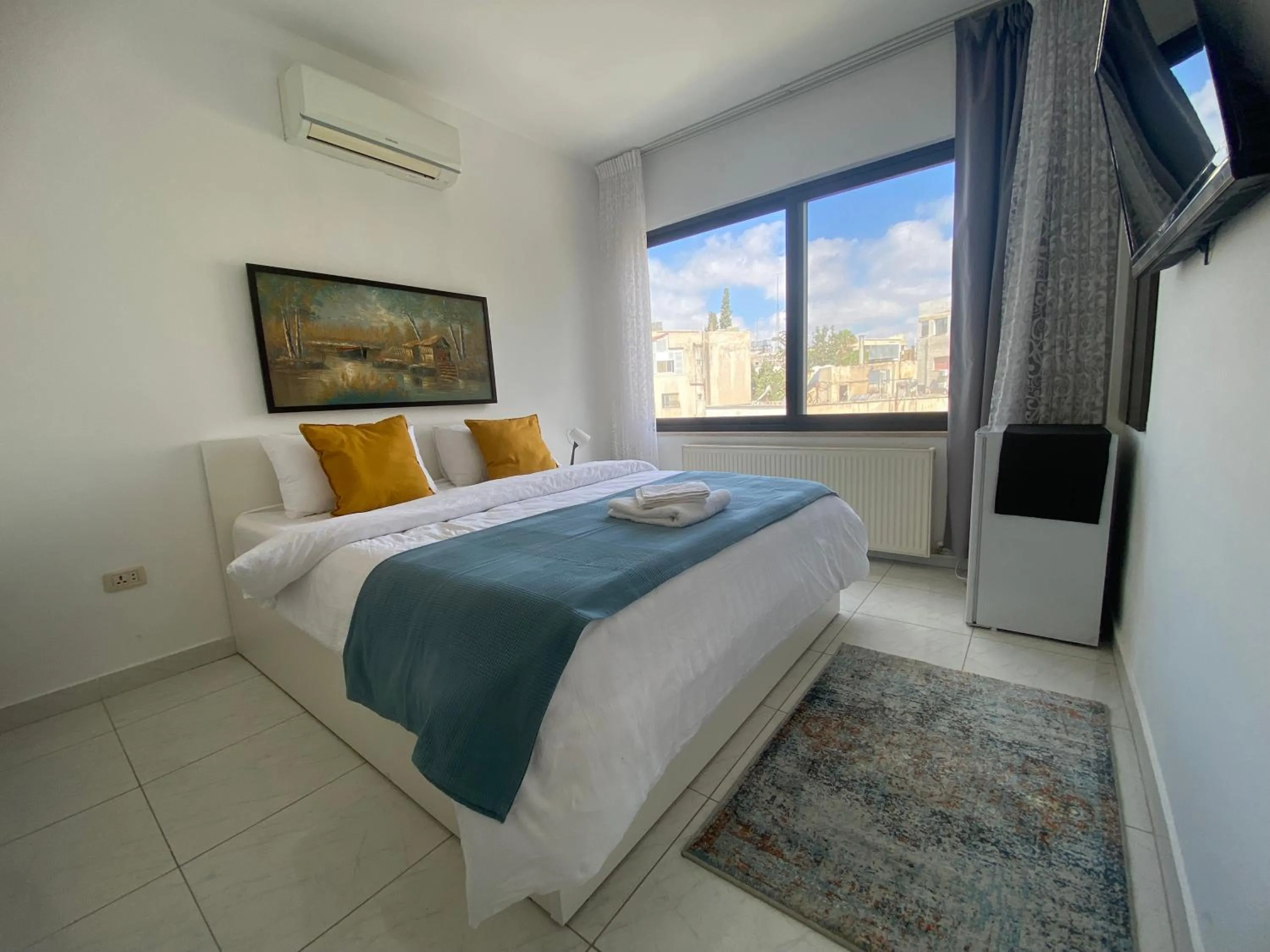 Double Room with Private Bathroom in Lemon Tree Residence