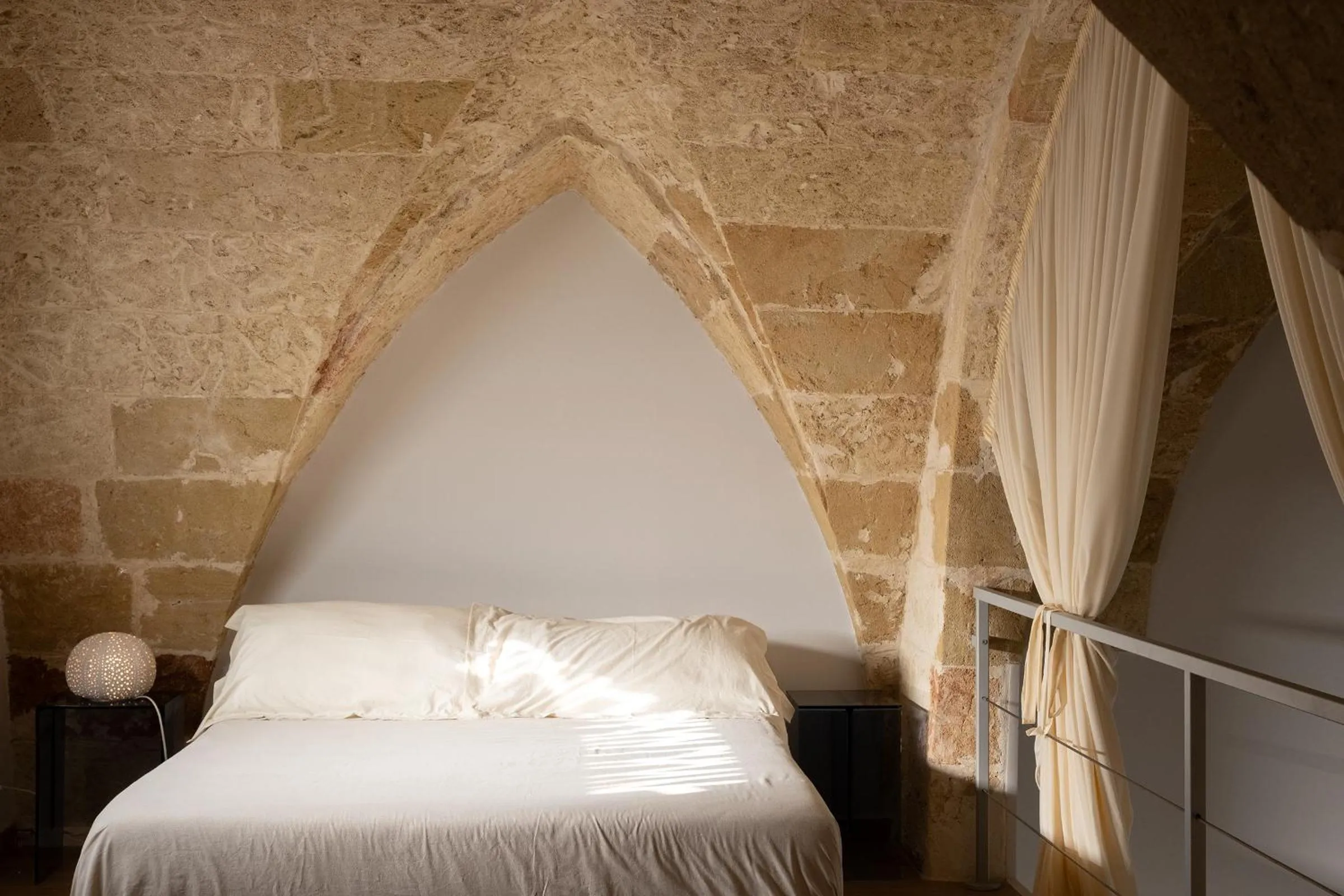 Bed in Monteforte Suite & Spa