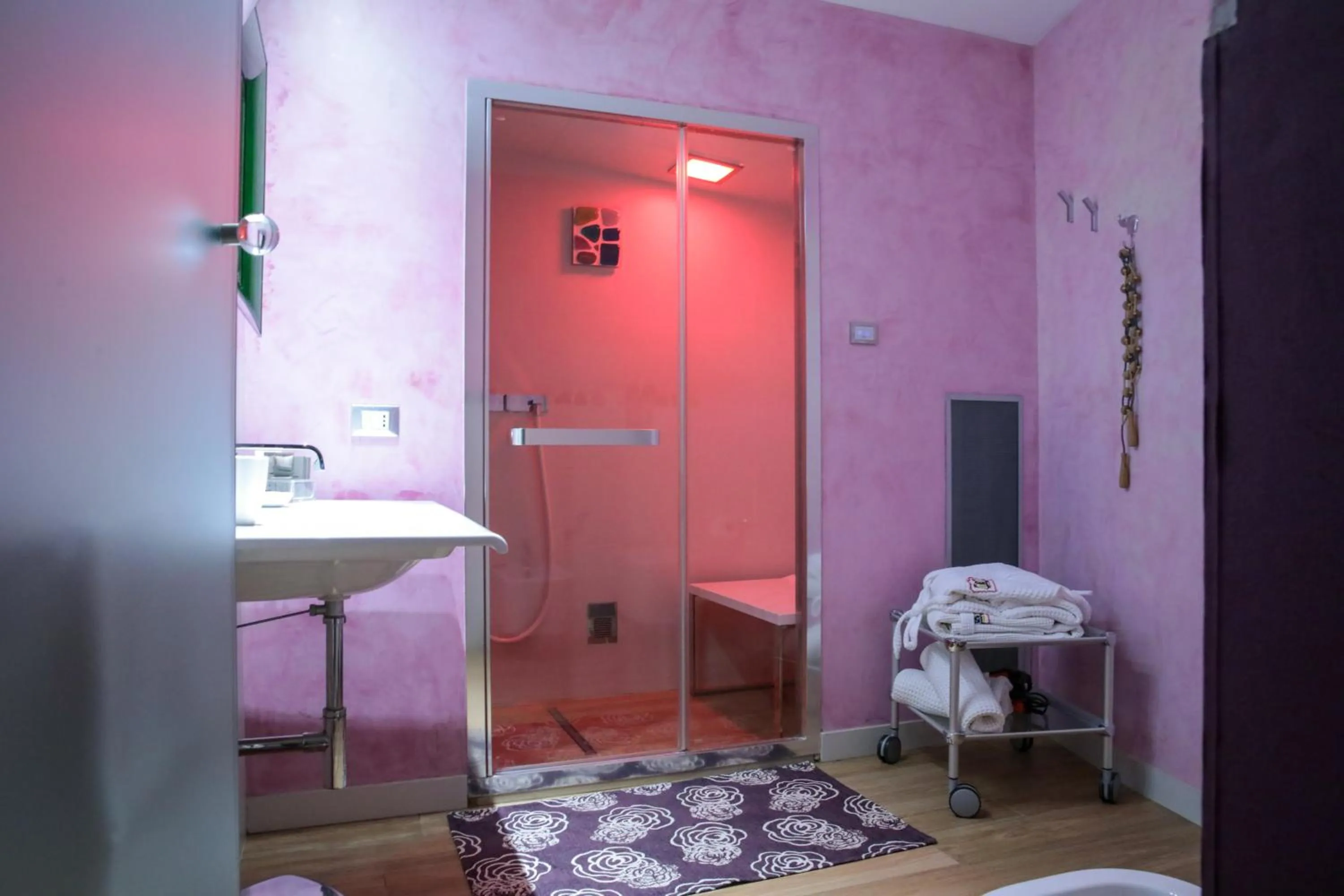 Shower in Monteforte Resort