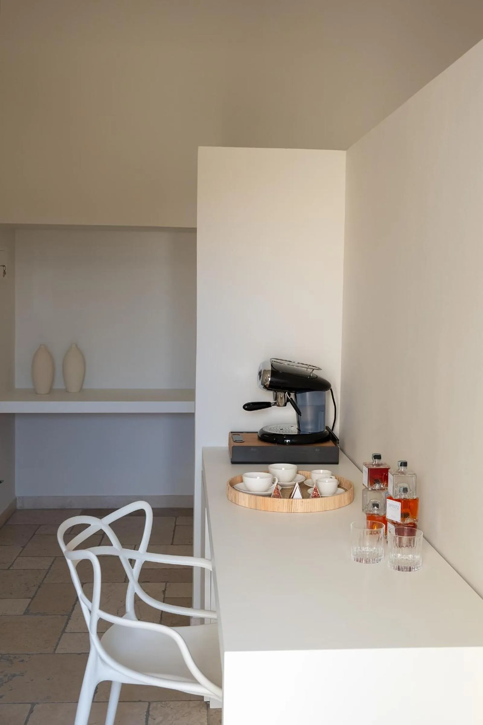 Coffee/tea facilities in Monteforte Suite & Spa