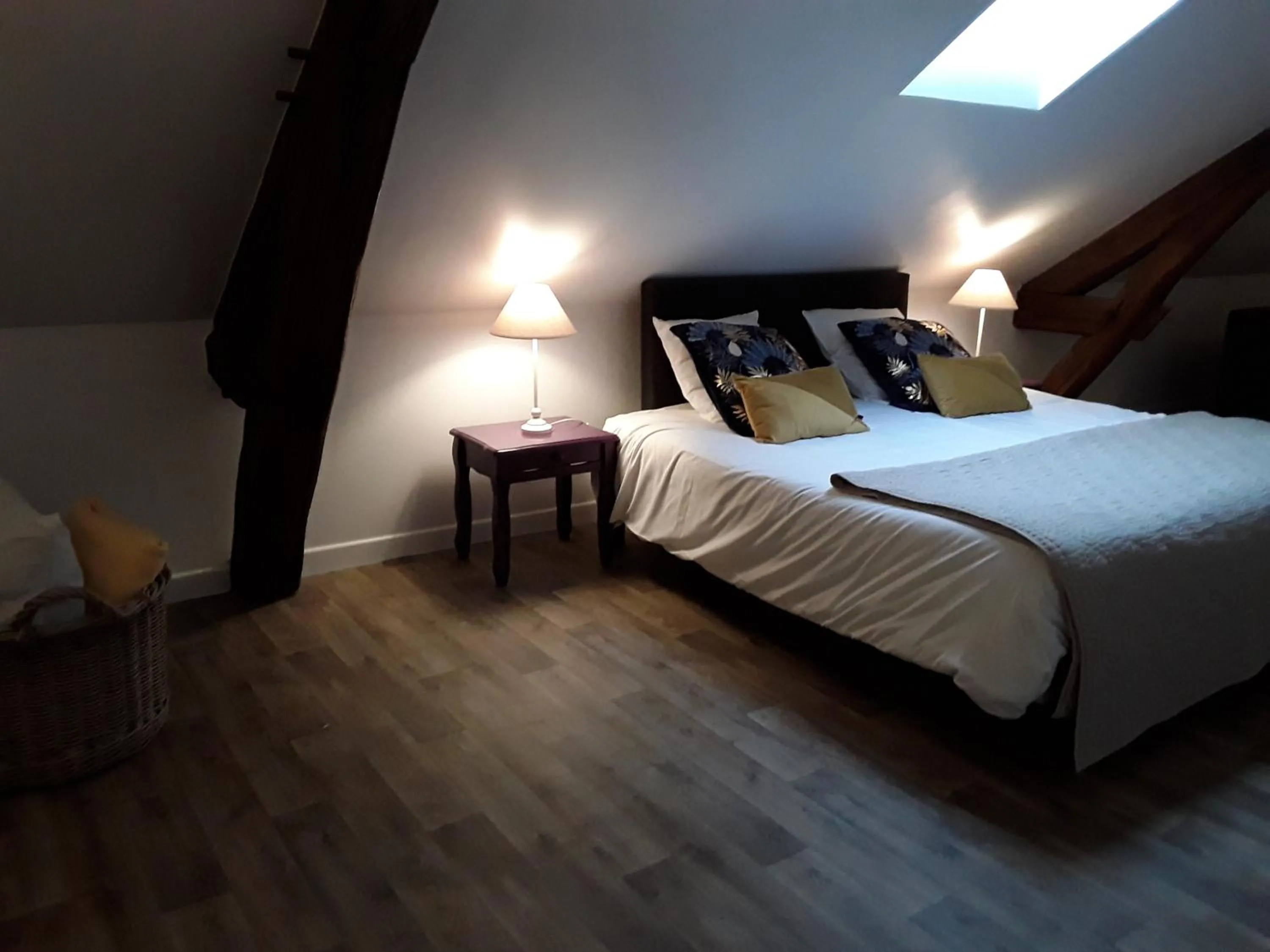 Bed in La Pomme d'Or