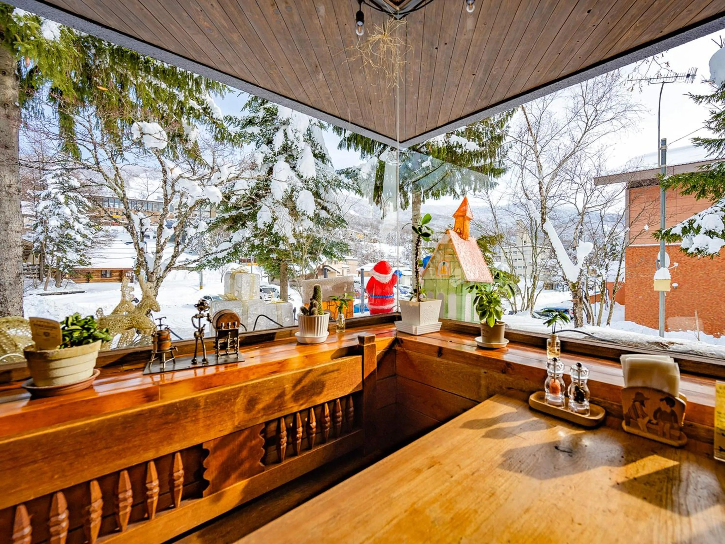 Restaurant/places to eat in Lodge Scole