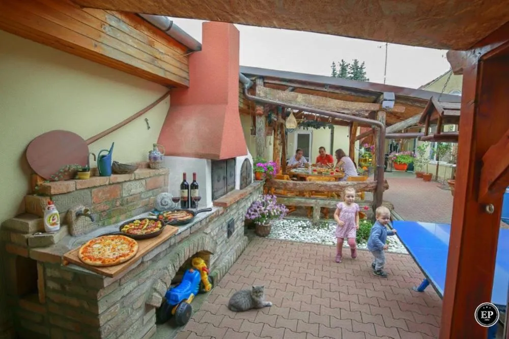 Inner courtyard view in Everlast