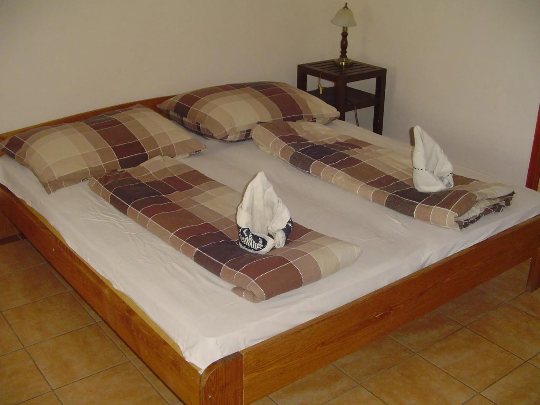 Decorative detail, Bed in Everlast