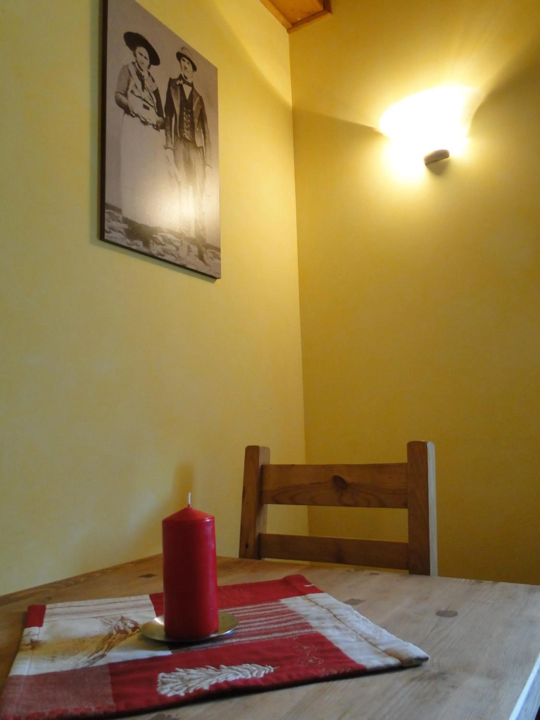 Decorative detail, Bed in Hotel L'espoir