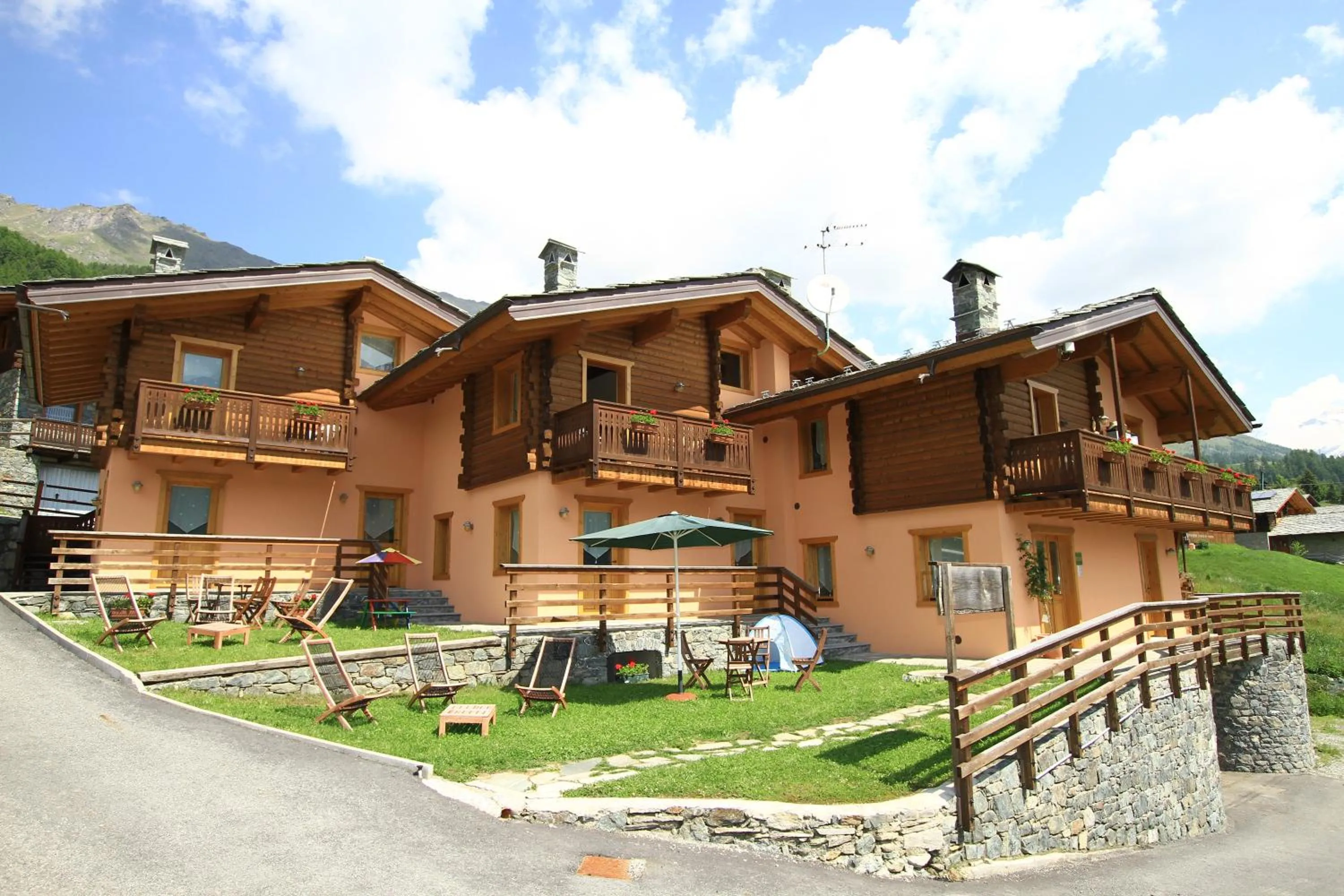 Facade/entrance in Hotel L'espoir