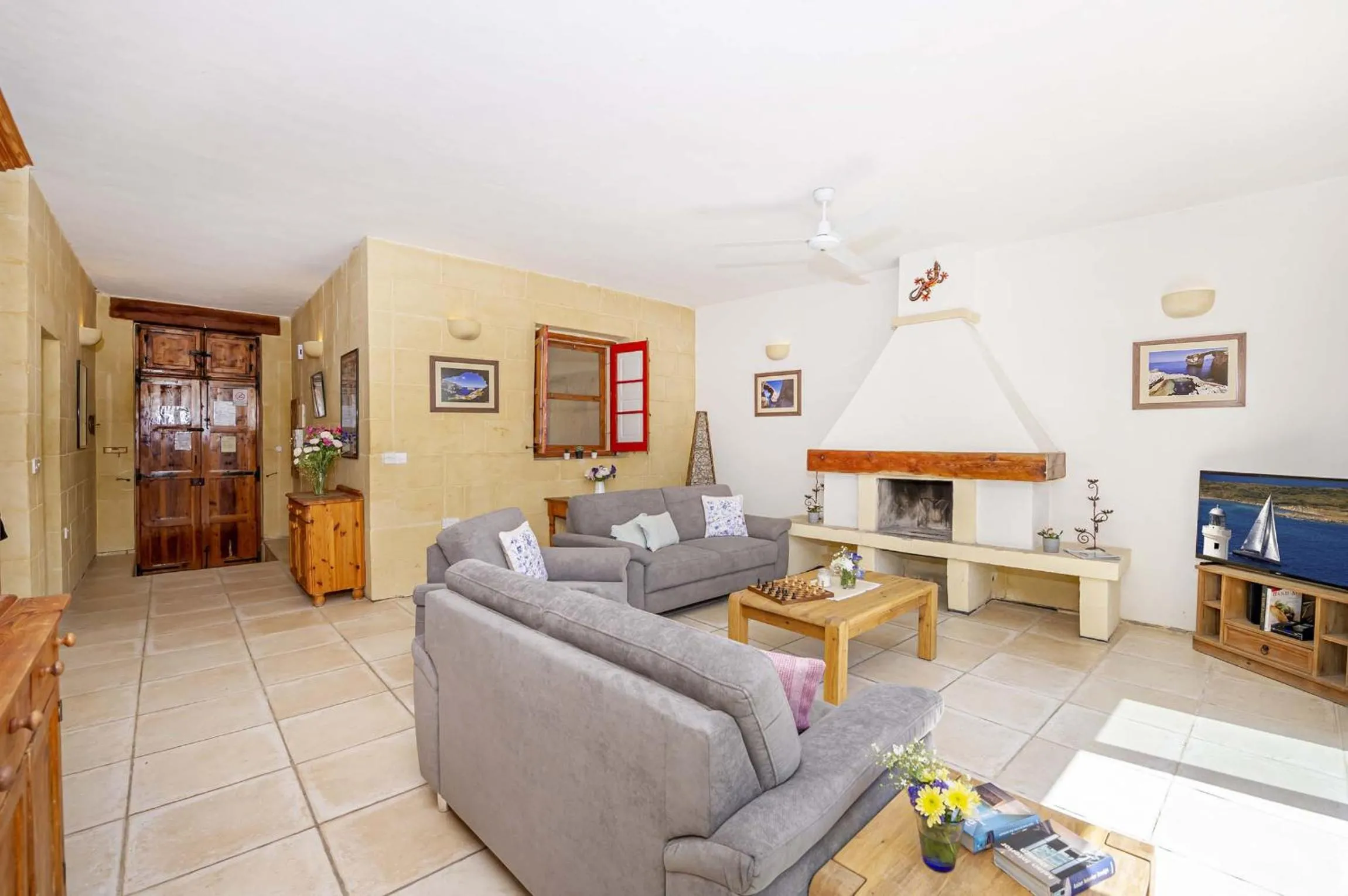 Razzett Luna Holiday Home