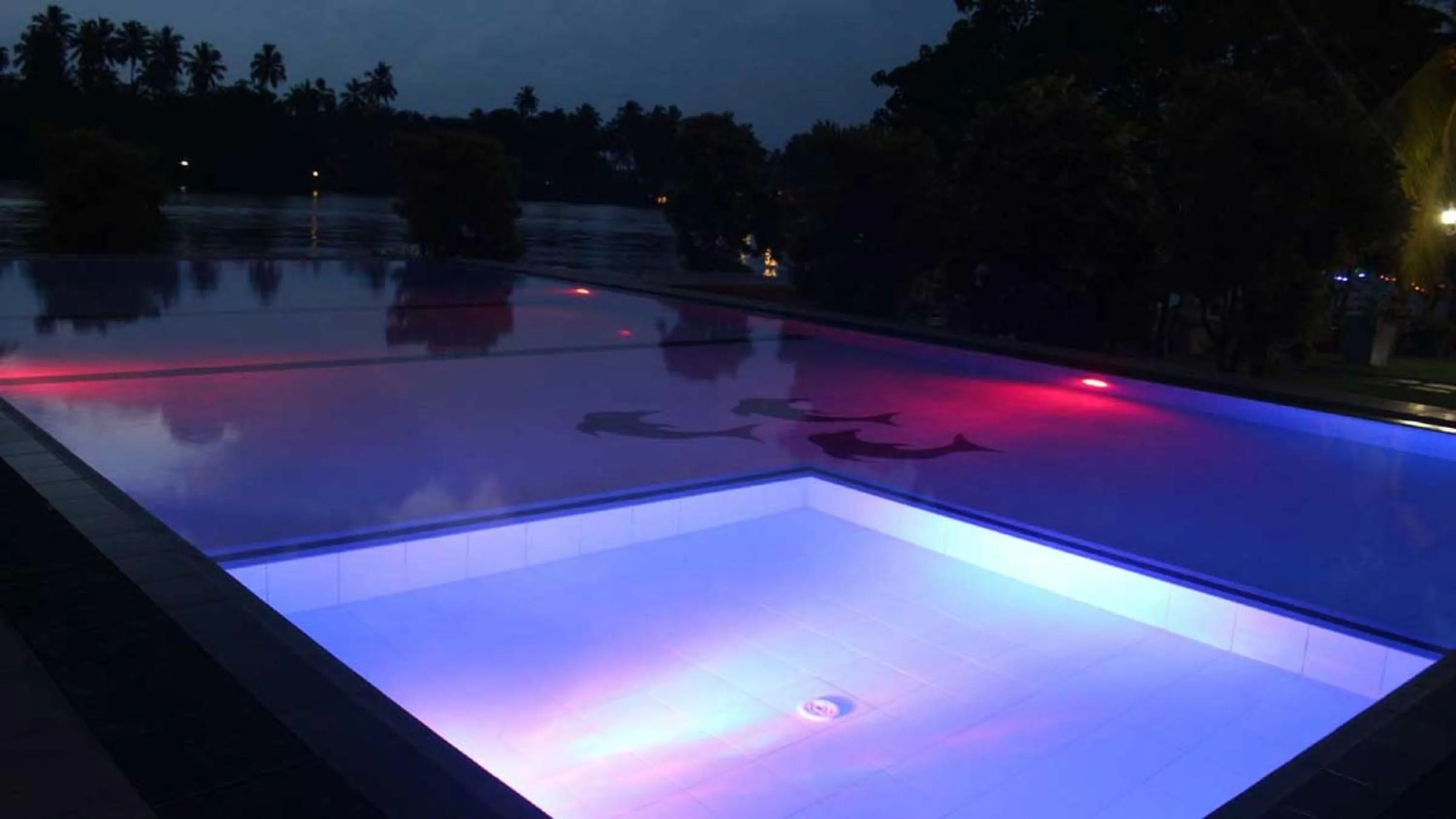 Swimming pool in Ranga Holiday Resort