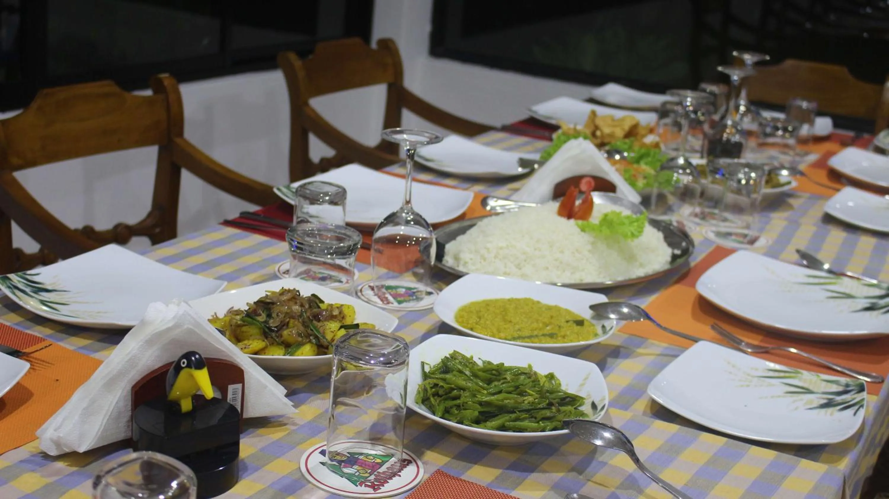 Food and drinks in Ranga Holiday Resort