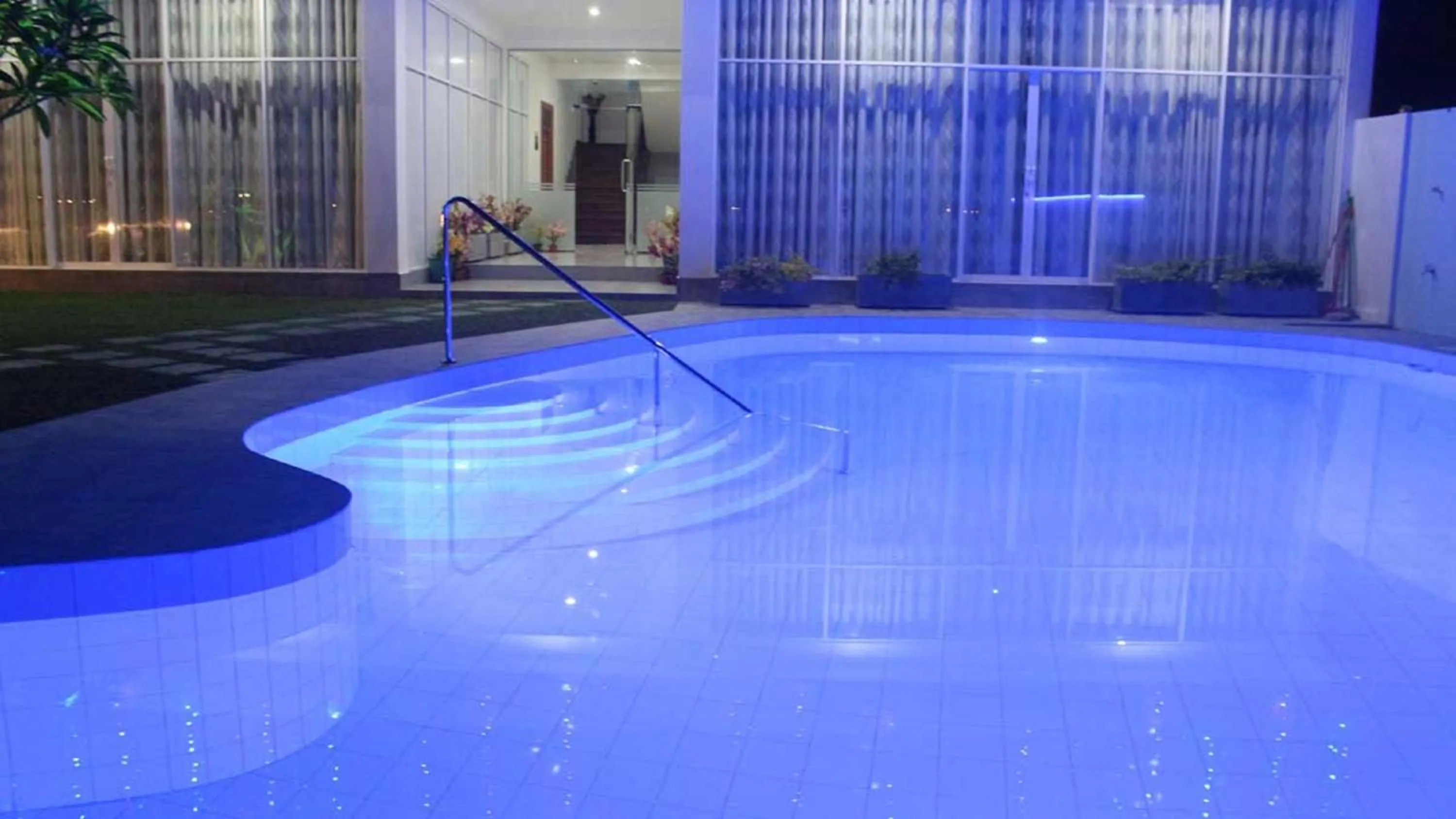 Swimming pool in Ranga Holiday Resort