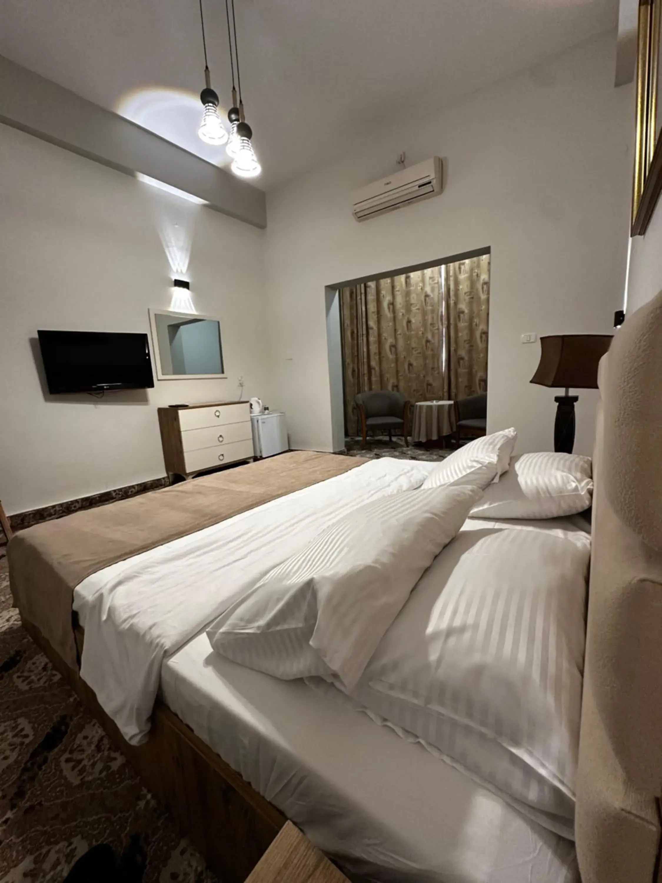 Double Room in Shepherd Hotel Double Room in Shepherd Hotel