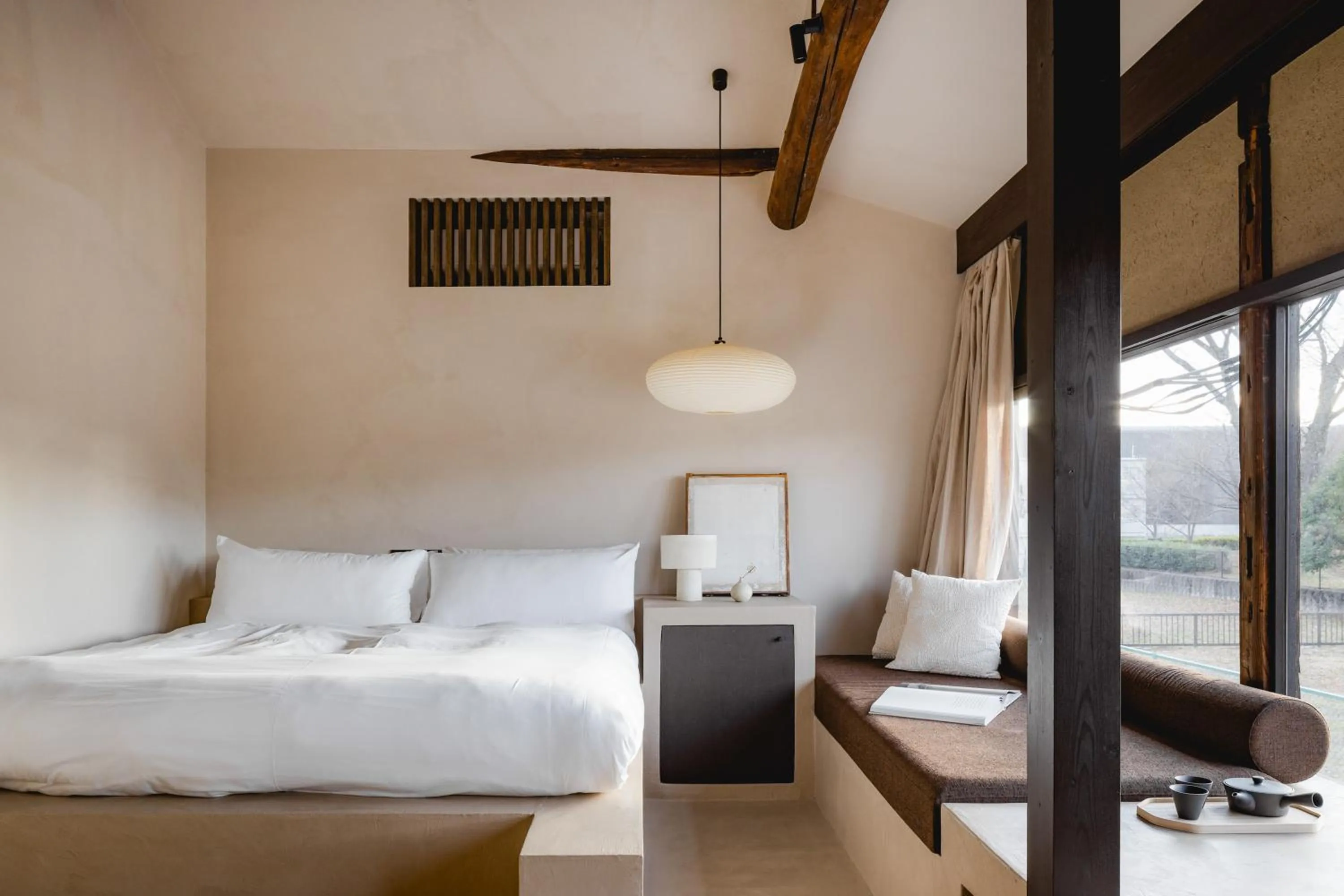 Bed in Maana Kiyomizu