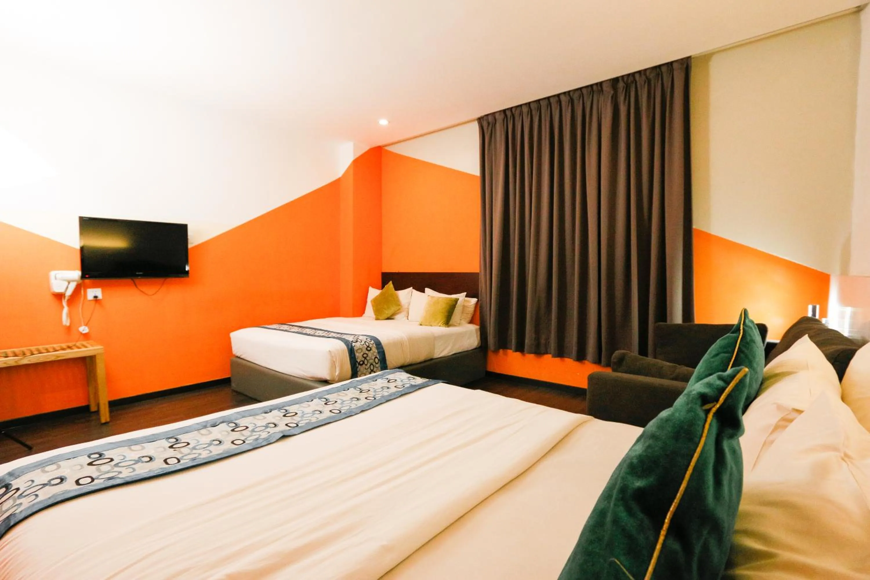 Photo of the whole room, Bed in Golden Roof Hotel Ampang Ipoh