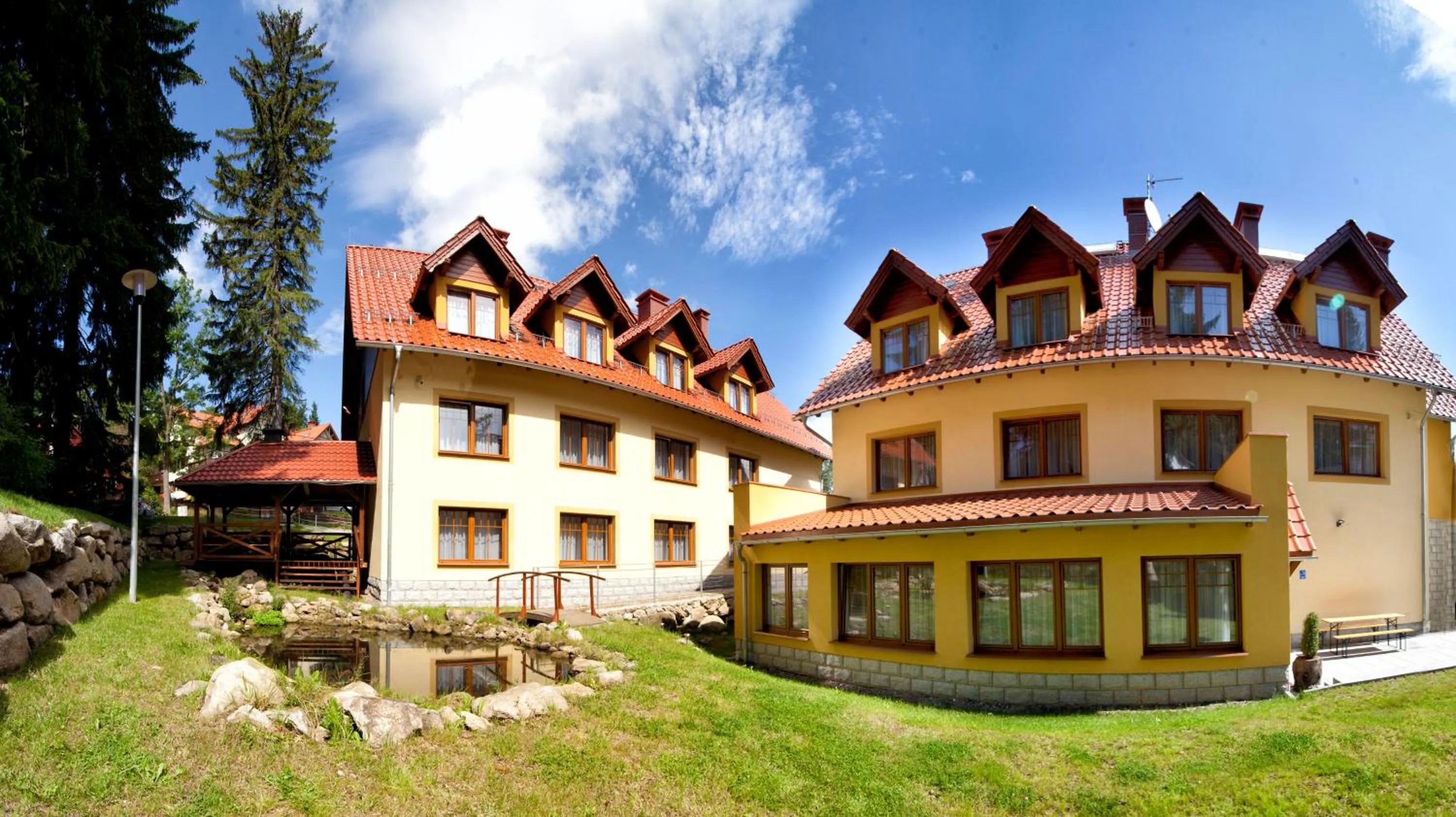 Property building in Hotel Dobry Klimat