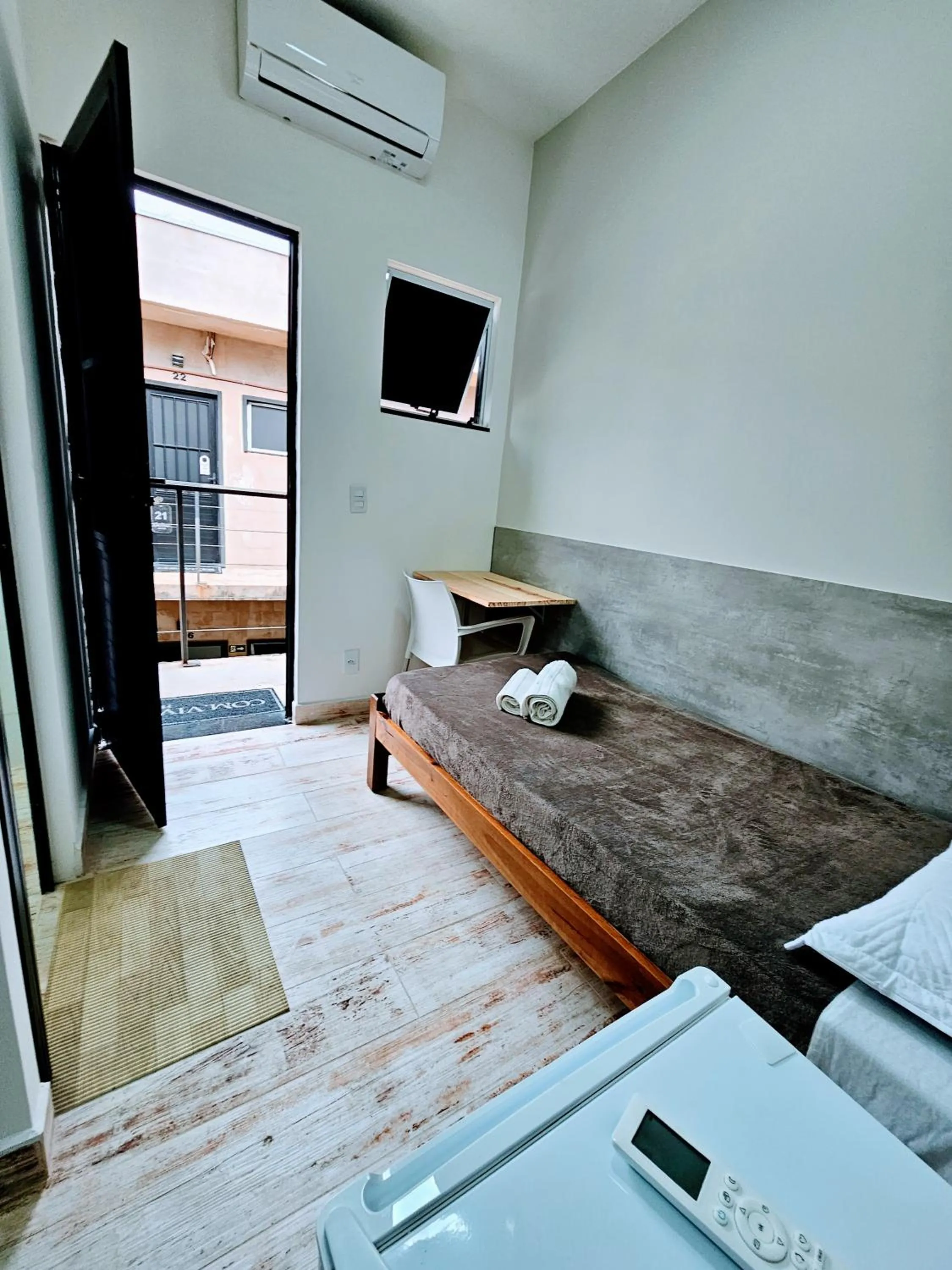 Photo of the whole room, Bed in Hotel Com.Viver