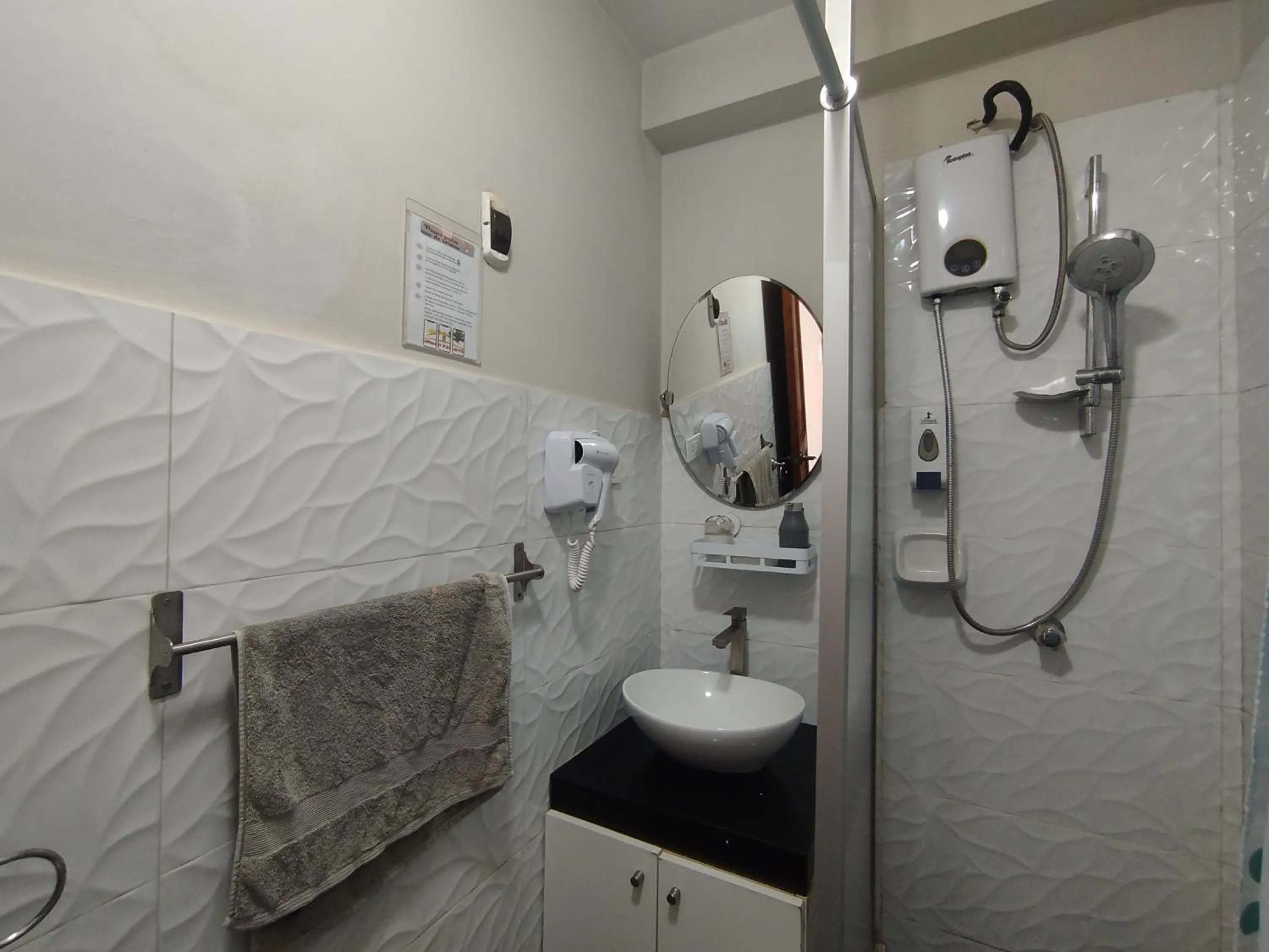 Bathroom in Apartamentos "APPART D'ELIETTE"