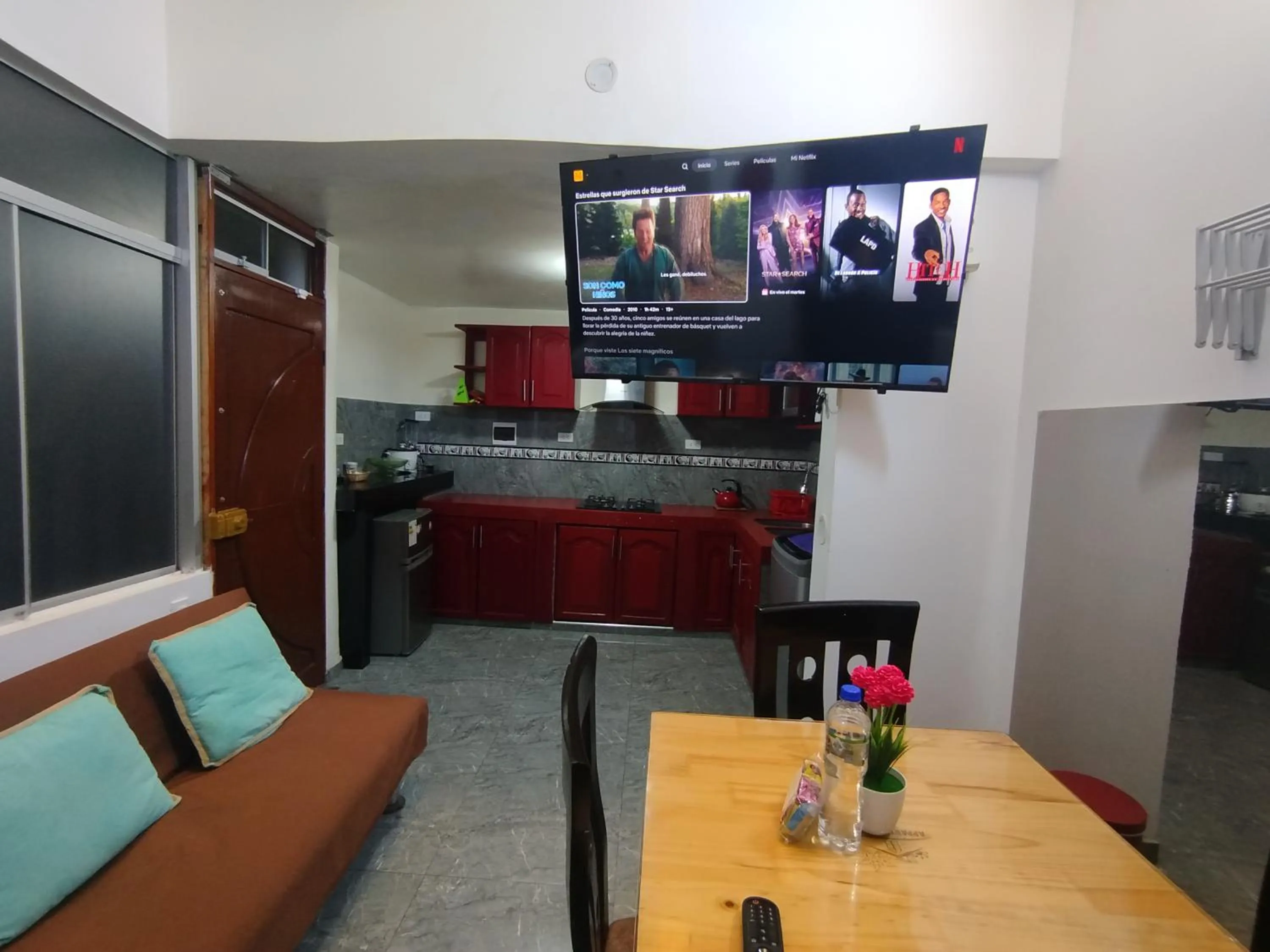 Communal lounge/ TV room in Apartamentos "APPART D'ELIETTE"