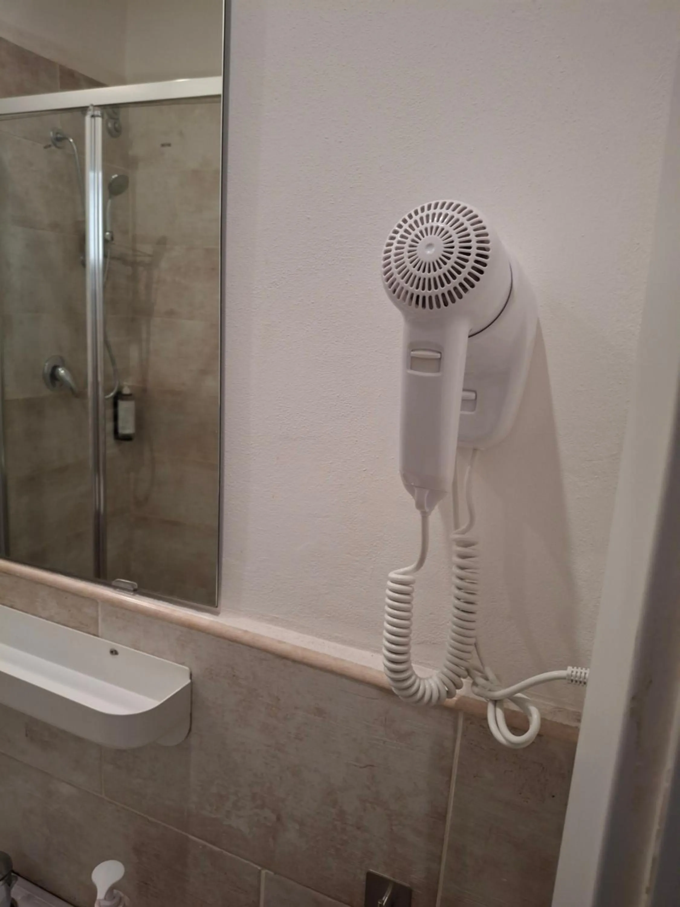 hair dryier in Hotel Big Bang