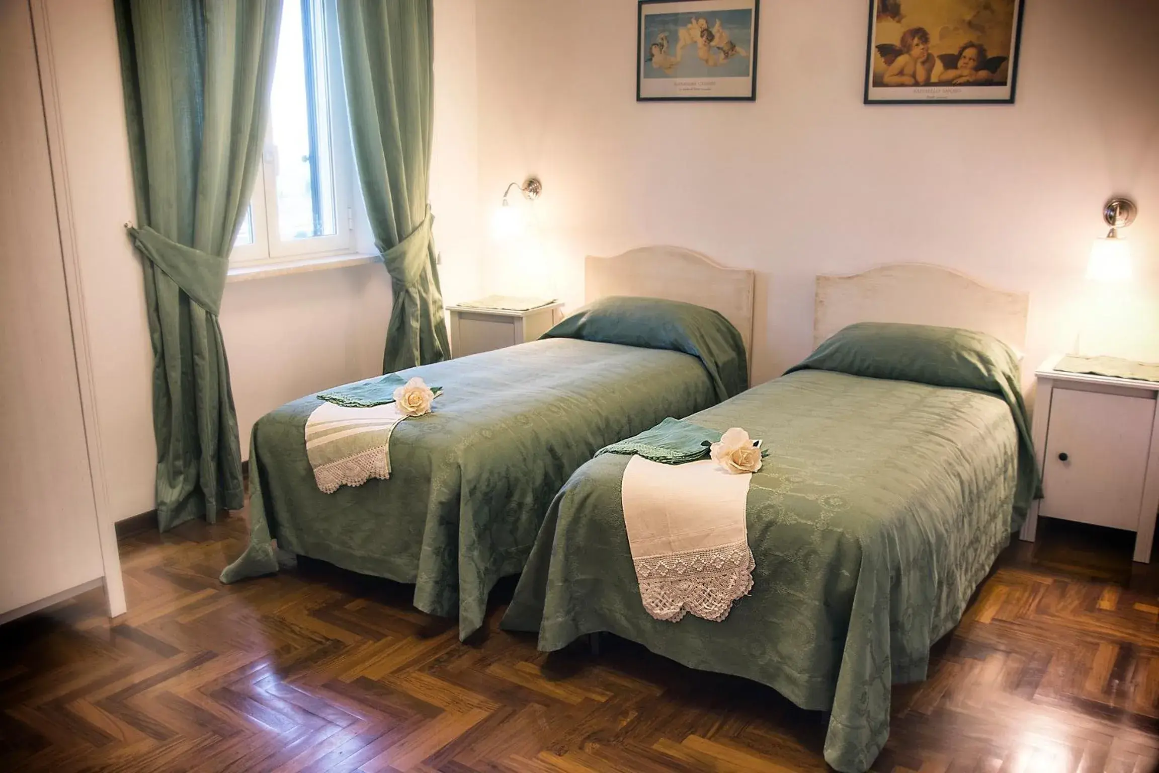 Double Room with Private Bathroom - single occupancy in Bed and Breakfast Nonna Loreta Double Room with Private Bathroom - single occupancy in Bed and Breakfast Nonna Loreta