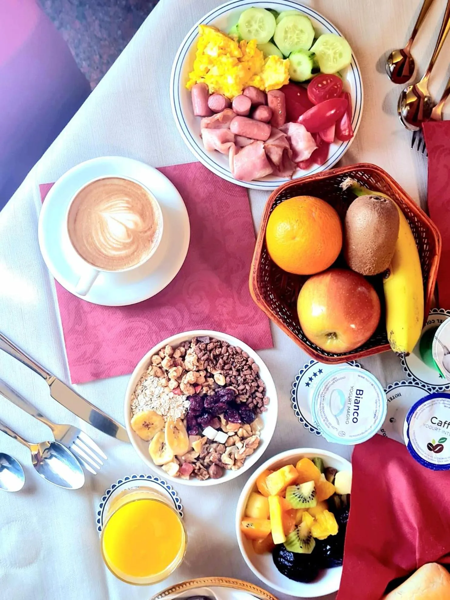 Breakfast in Hotel Colomba d'Oro