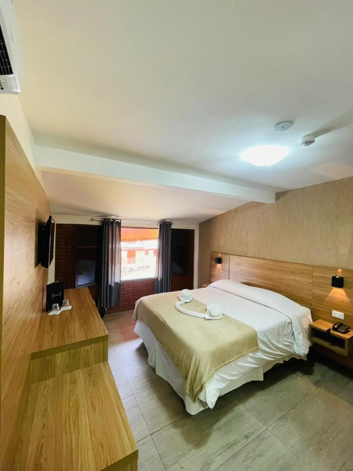 Bedroom, Bed in Hotel Garnier